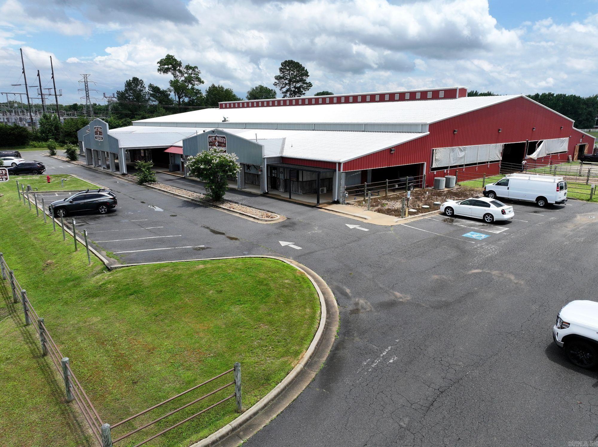 3725 College  Conway, AR