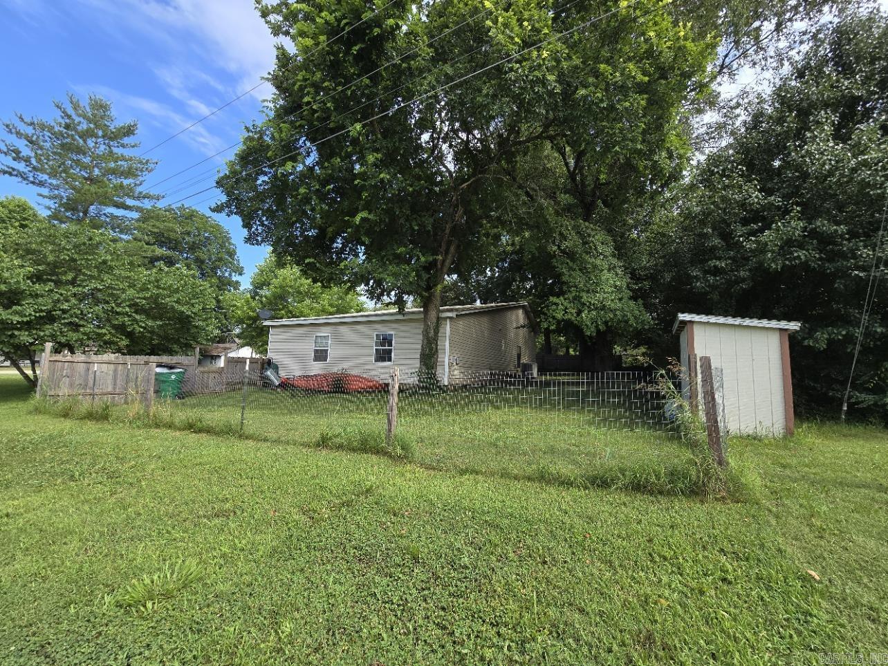 445 Monroe St Thayer, MO 65791