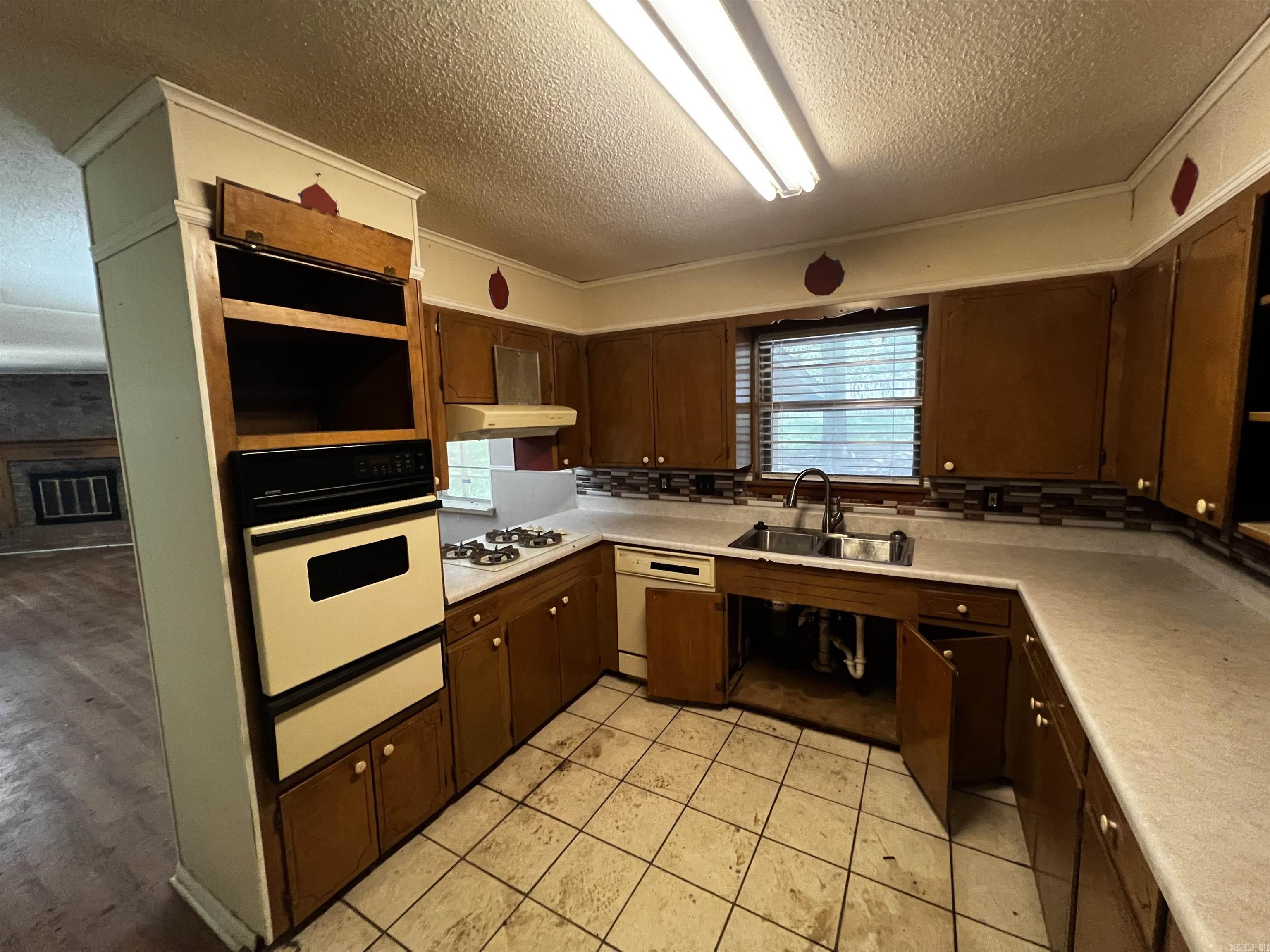 2315 Koko Dr  Sherwood, AR