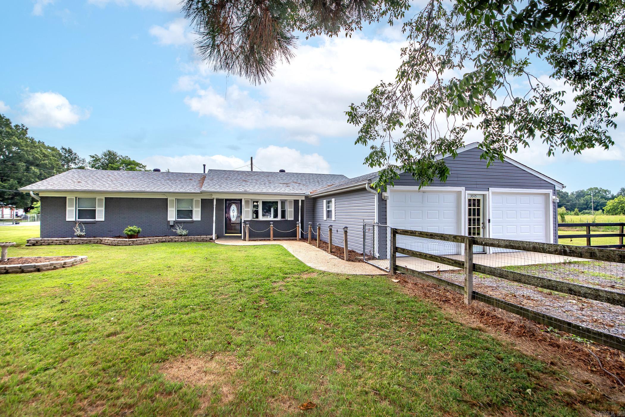 3045 N Highway 31  Lonoke, AR
