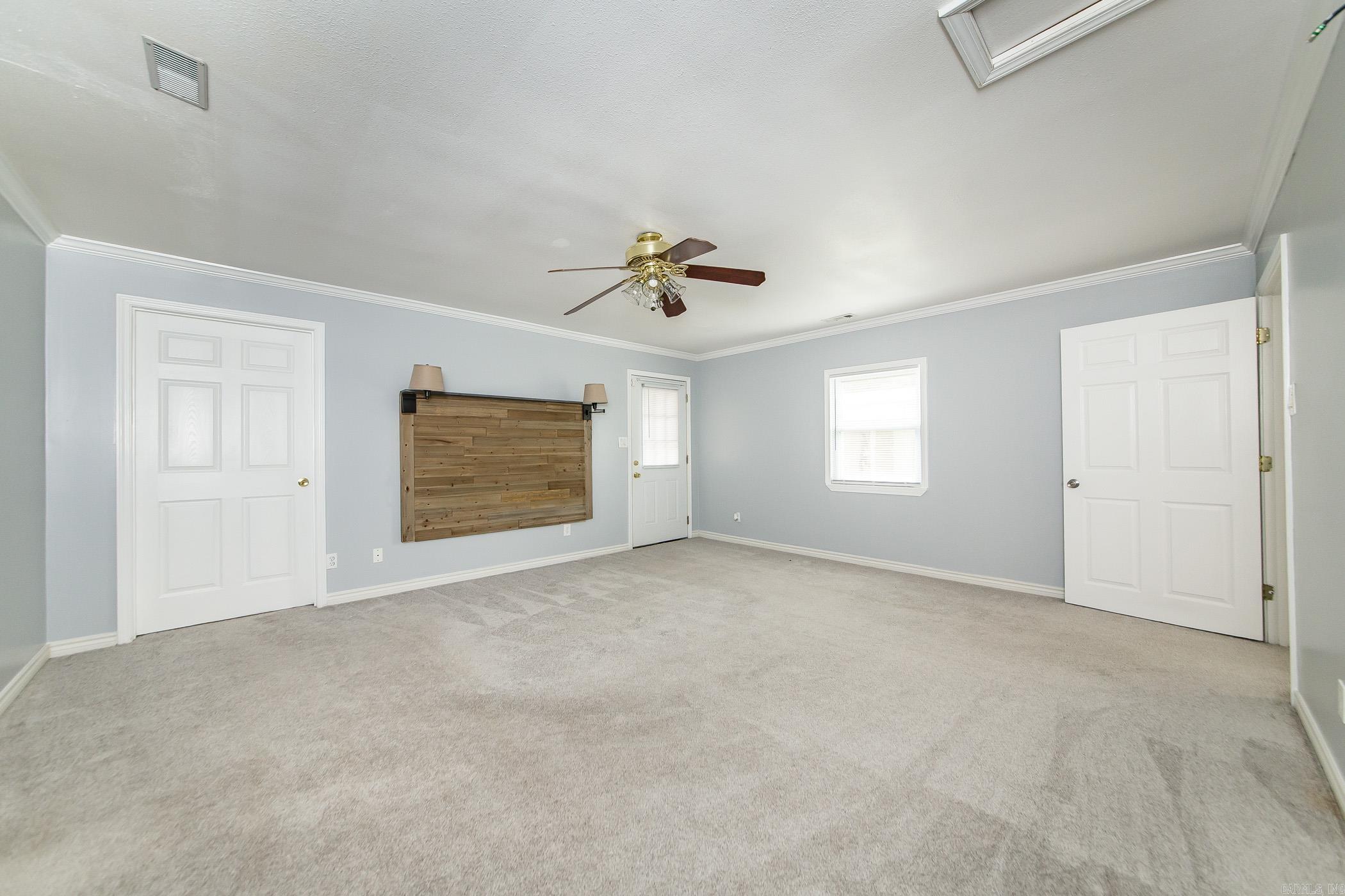 3045 N Highway 31  Lonoke, AR