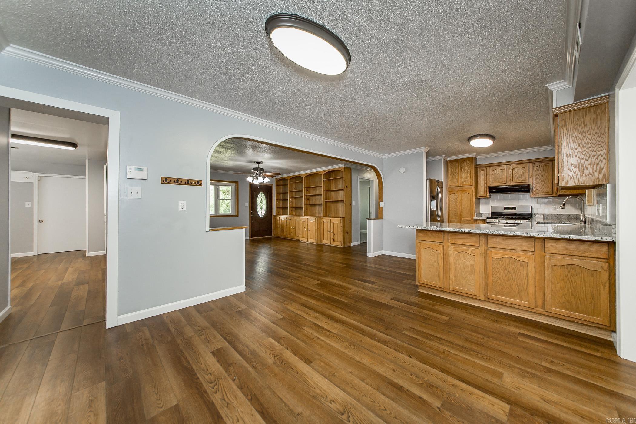 3045 N Highway 31  Lonoke, AR