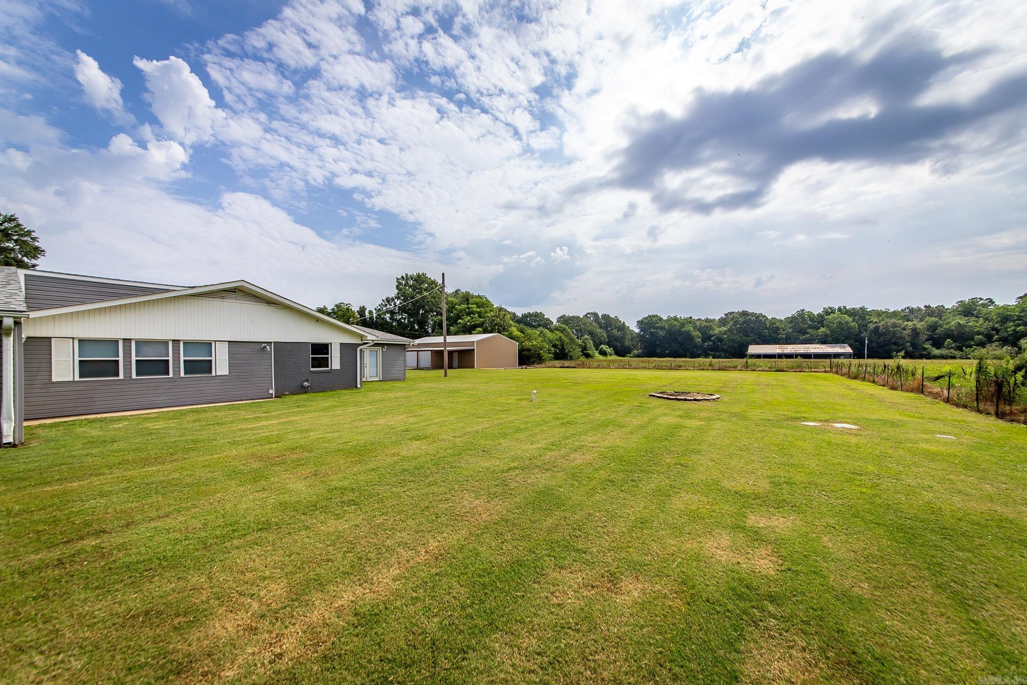3045 N Highway 31  Lonoke, AR