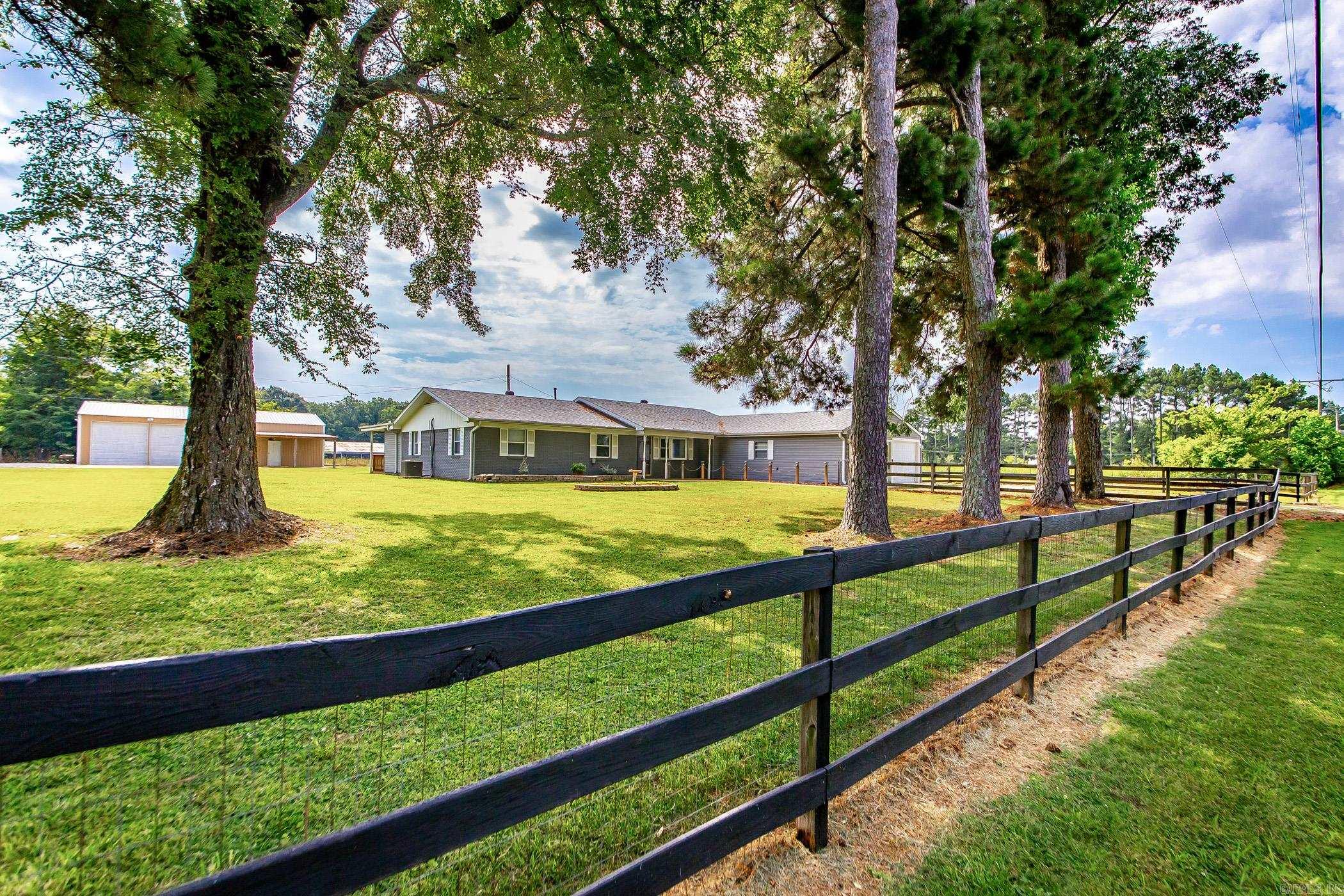 3045 N Highway 31  Lonoke, AR