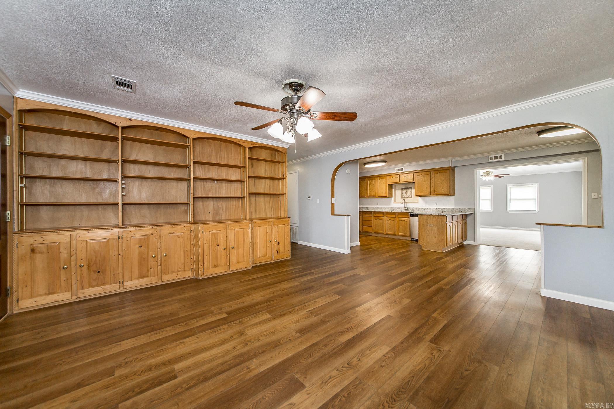 3045 N Highway 31  Lonoke, AR