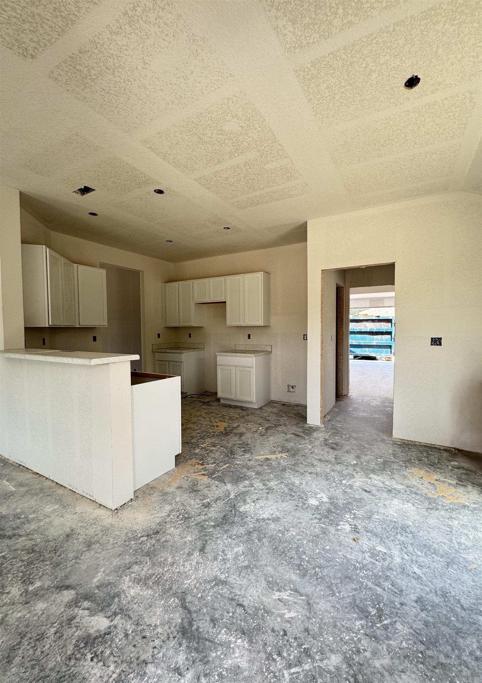 11185 River Valley Drive Hensley, AR 72065