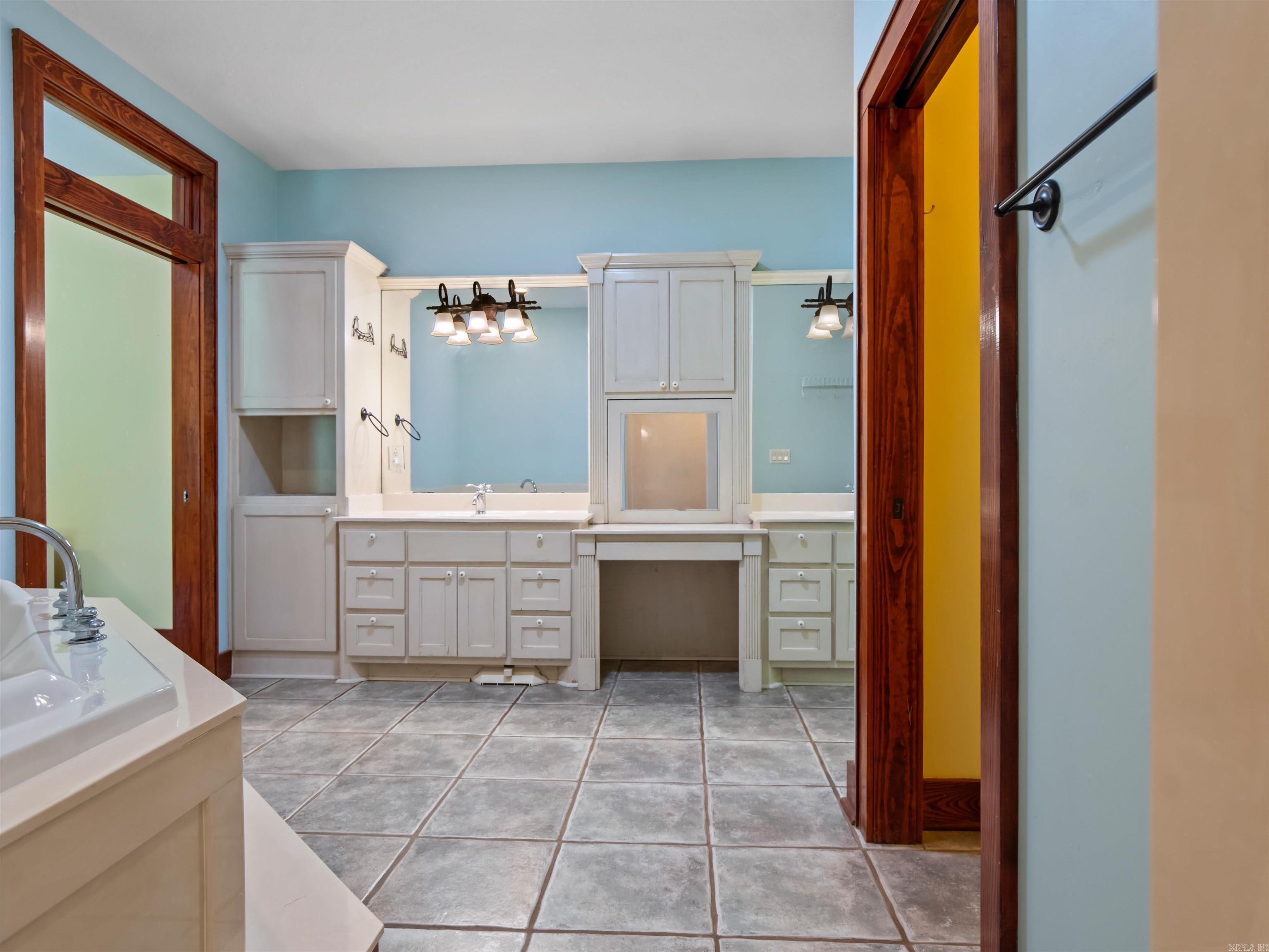 454 Clubhill Jessieville, AR 71949
