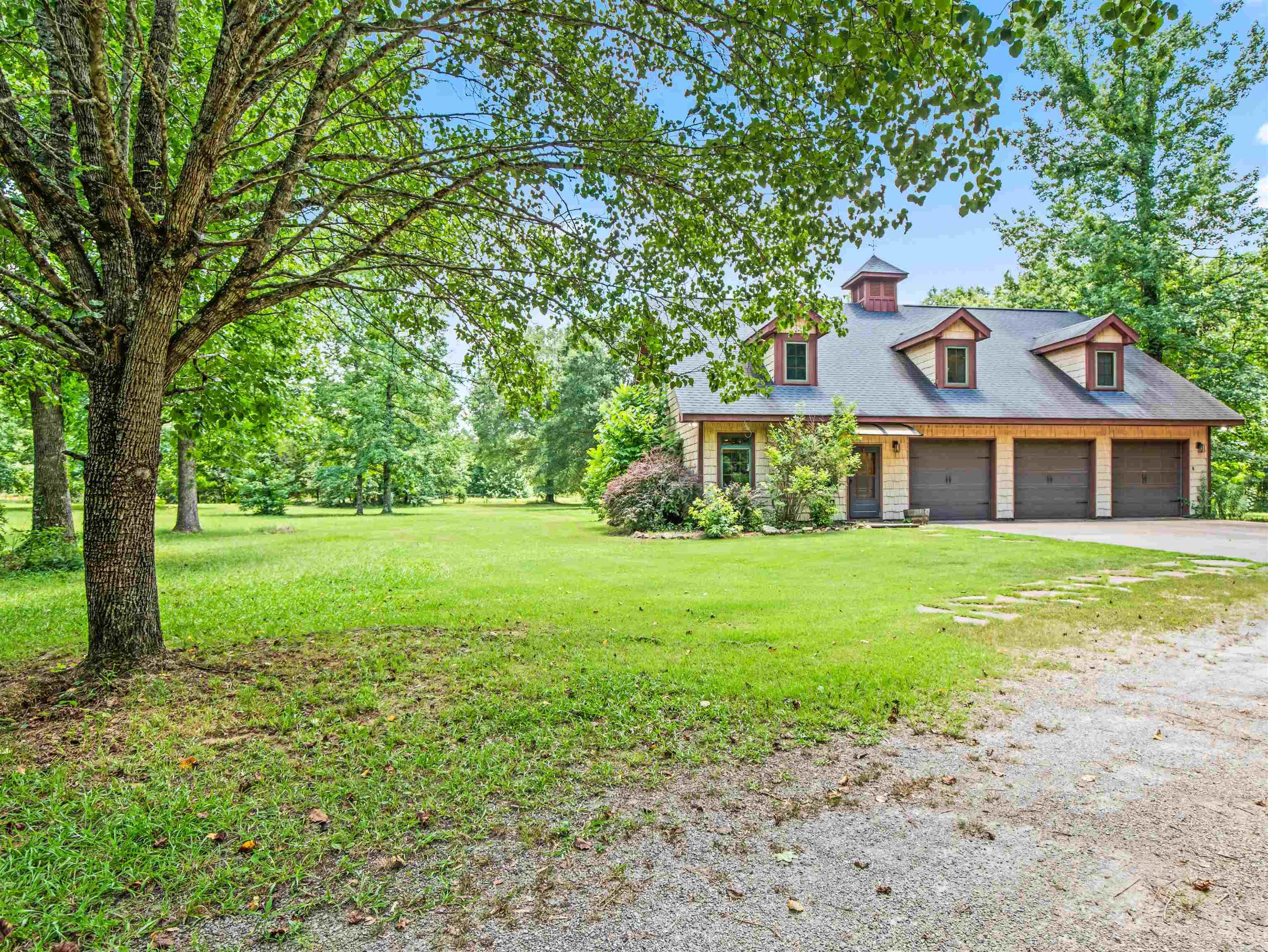 454 Clubhill Jessieville, AR 71949