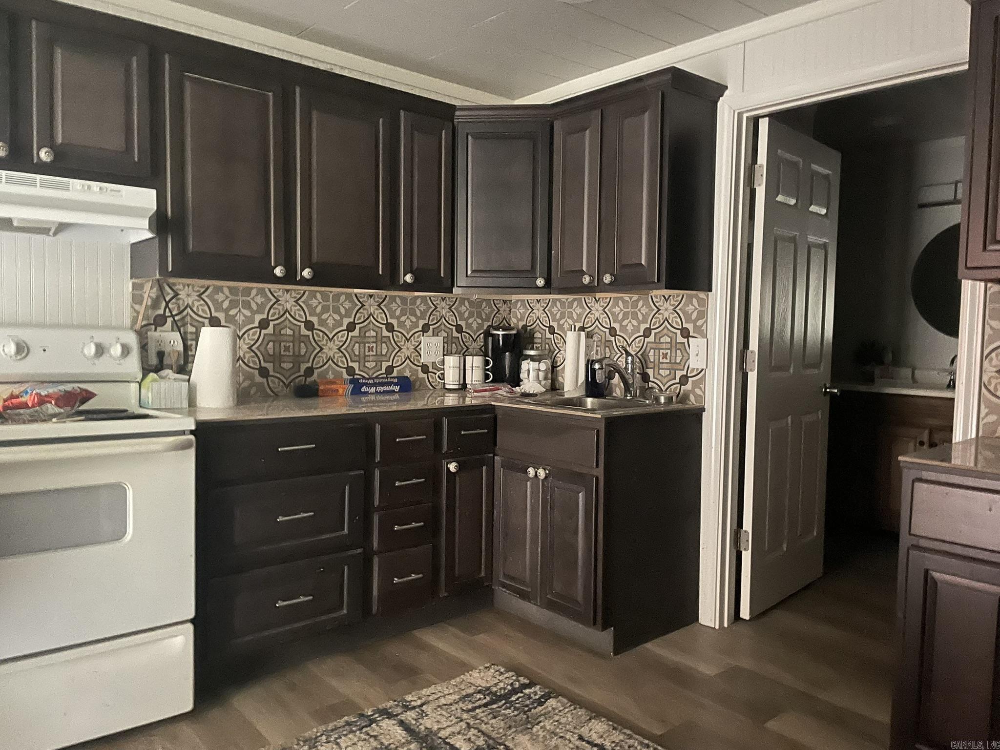 811 Polk Road 21  Cove, AR