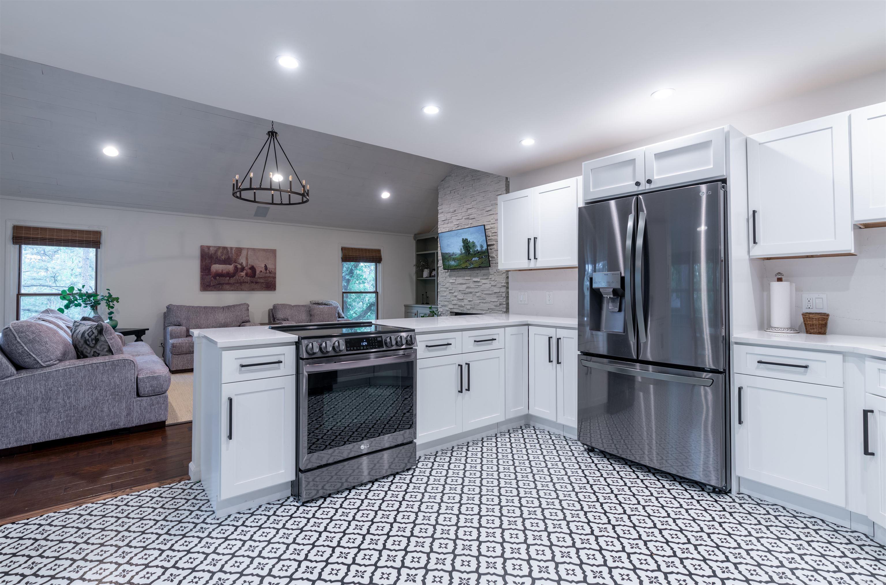 6 El Dorado Little Rock, AR 72212