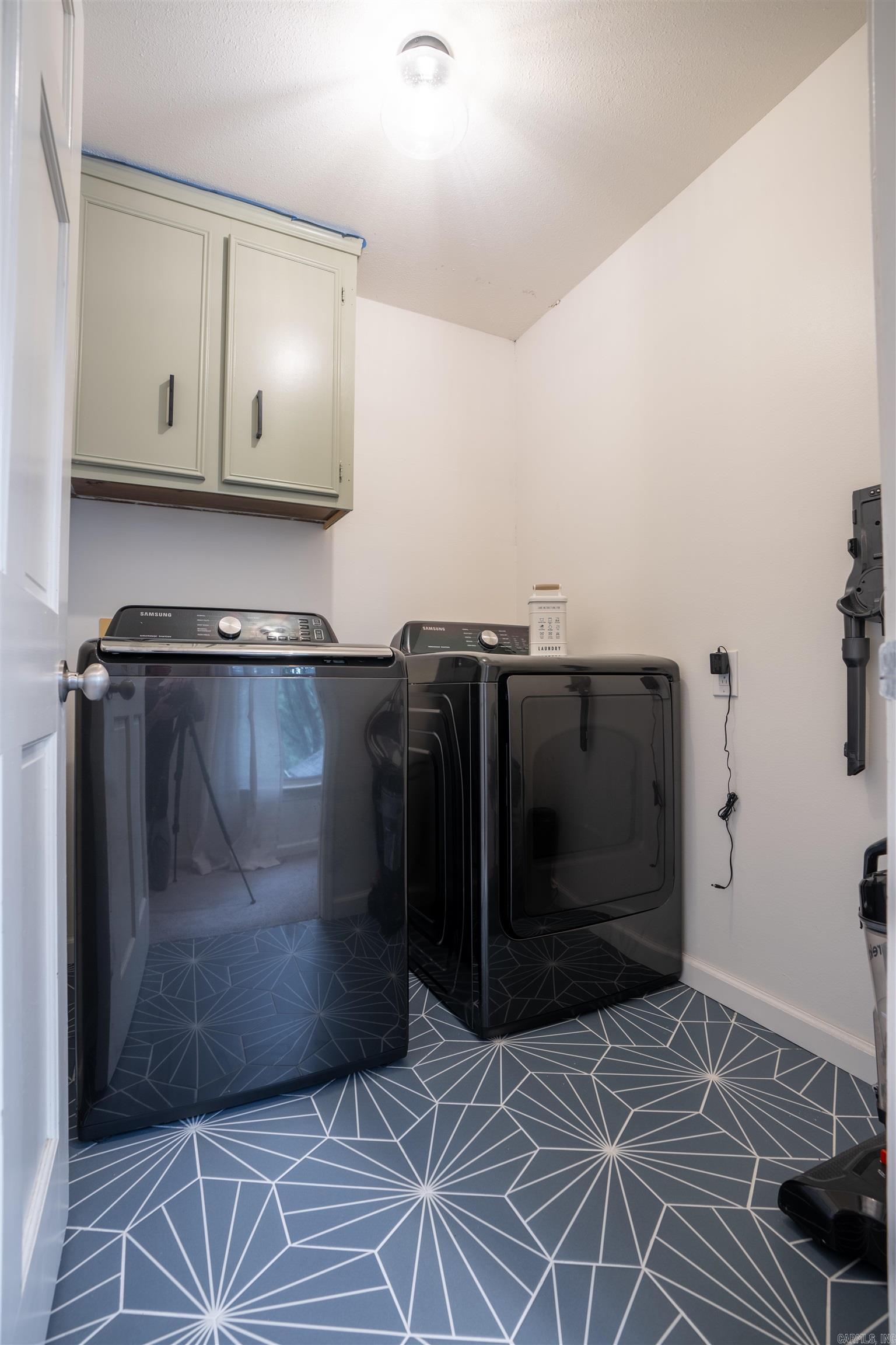 6 El Dorado Little Rock, AR 72212