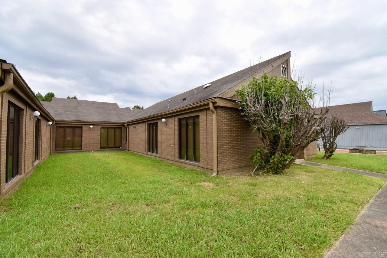 810 Newman (B) Dr  Helena, AR