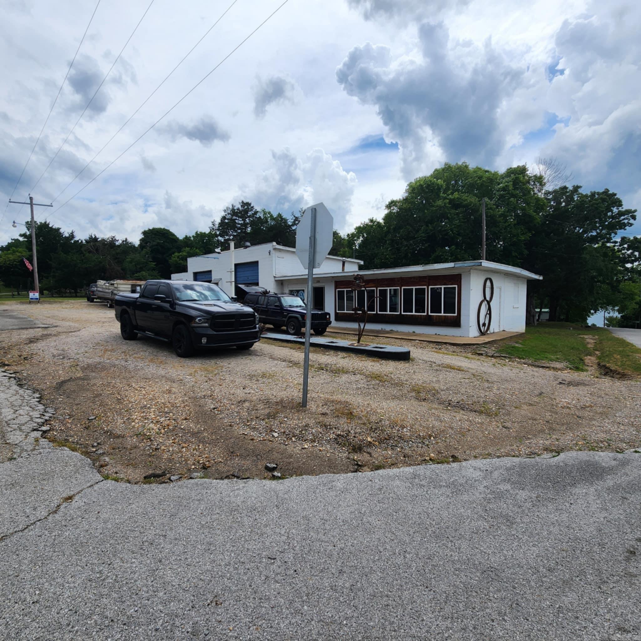 1236 Diamond Boulevard  Diamond City, AR