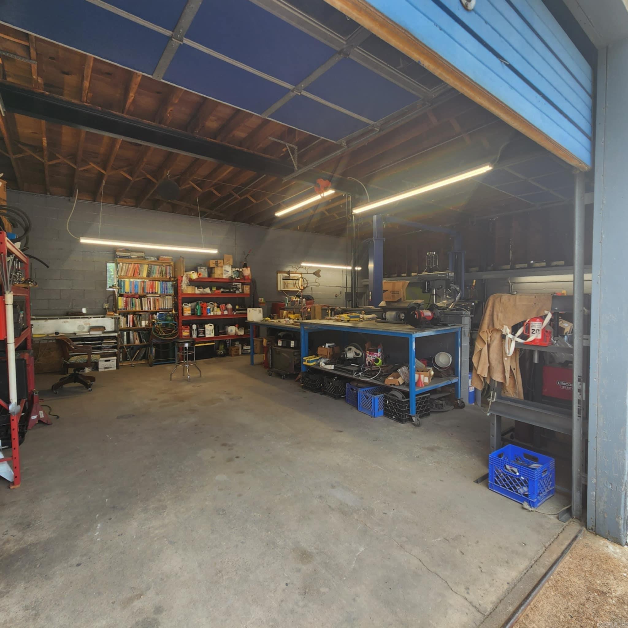 1236 Diamond Boulevard  Diamond City, AR