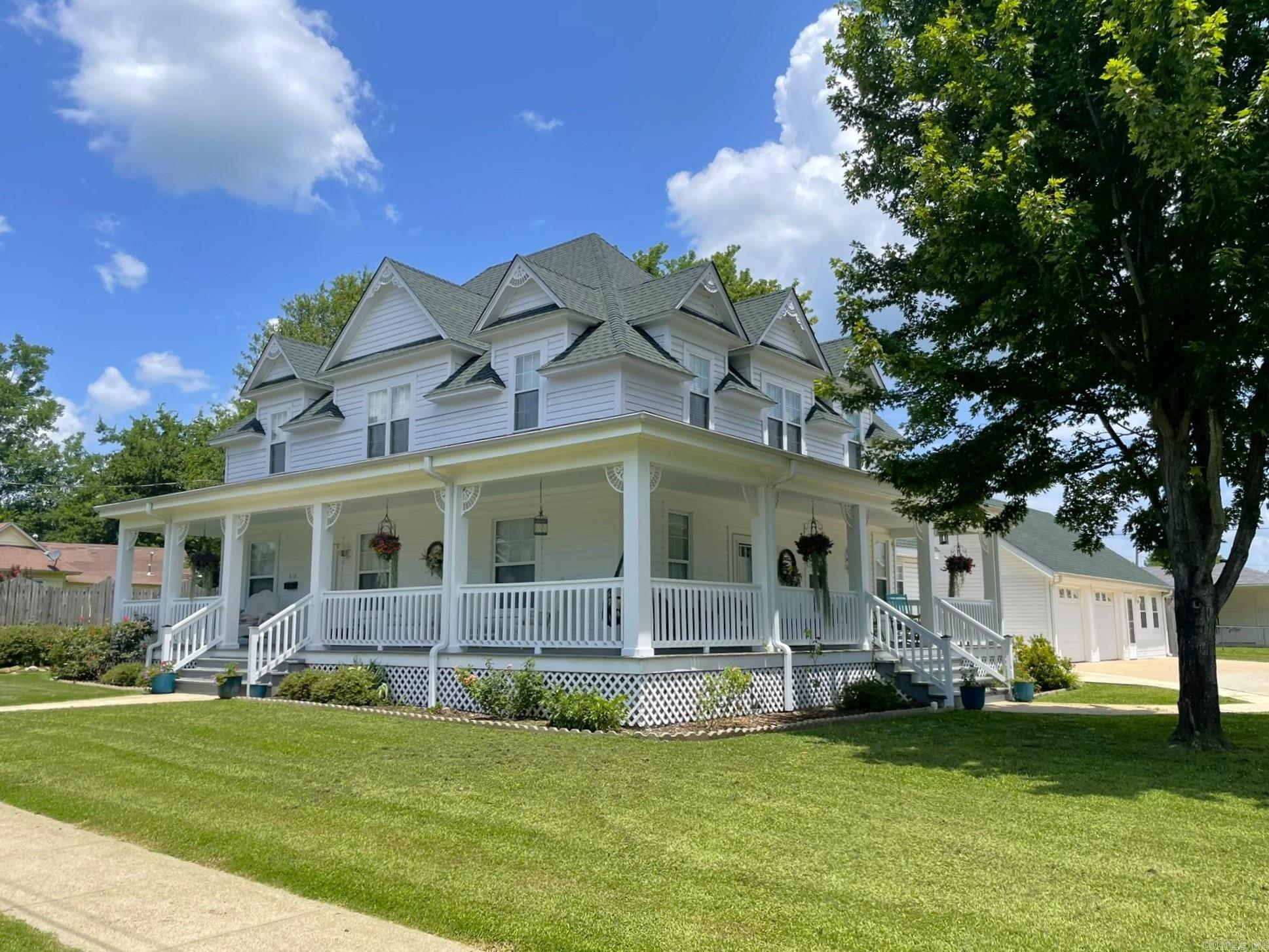 310 Tenth  Mena, AR