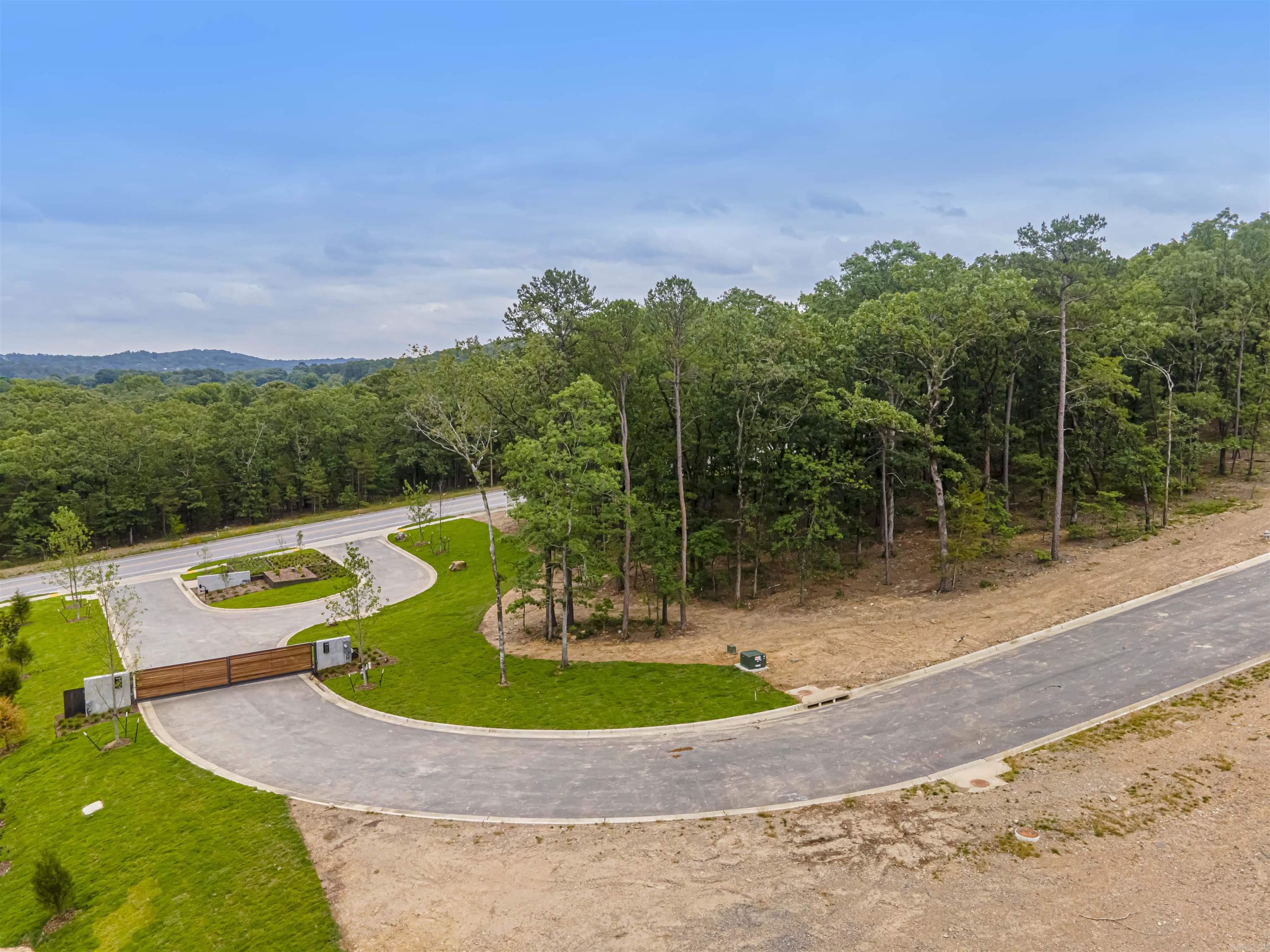 1 Whitehaven  Little Rock, AR
