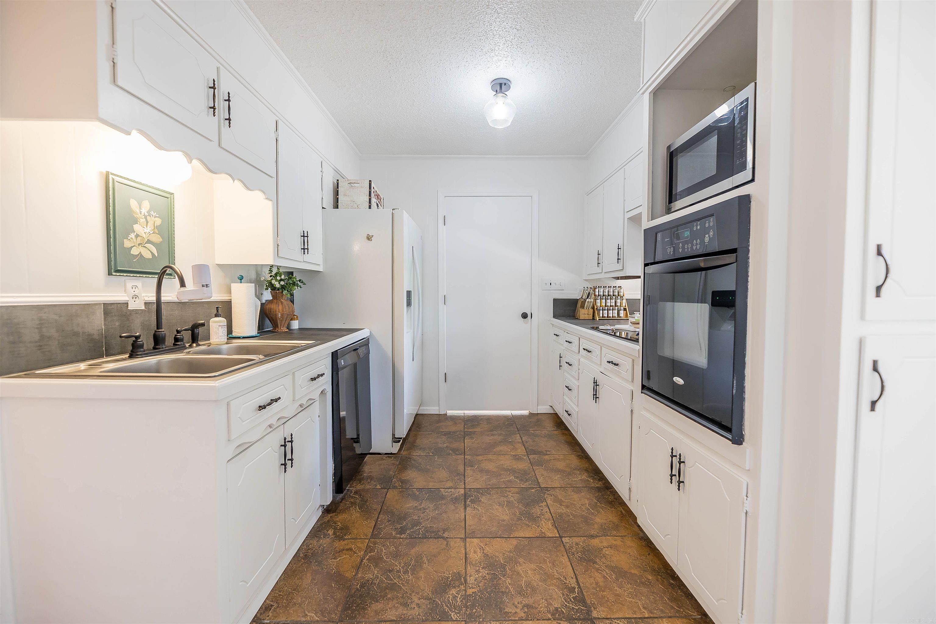 1795 Bowen Hill Rd  Gurdon, AR
