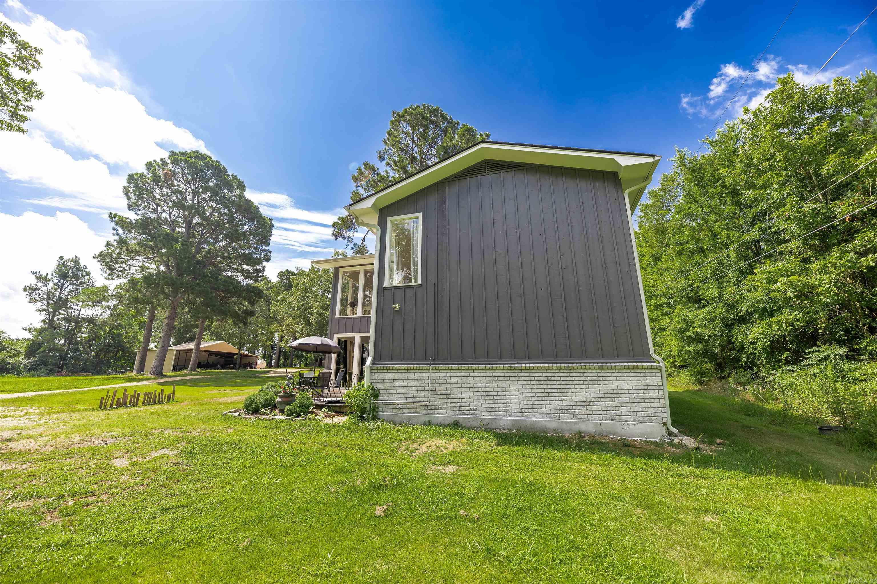 1795 Bowen Hill Rd  Gurdon, AR