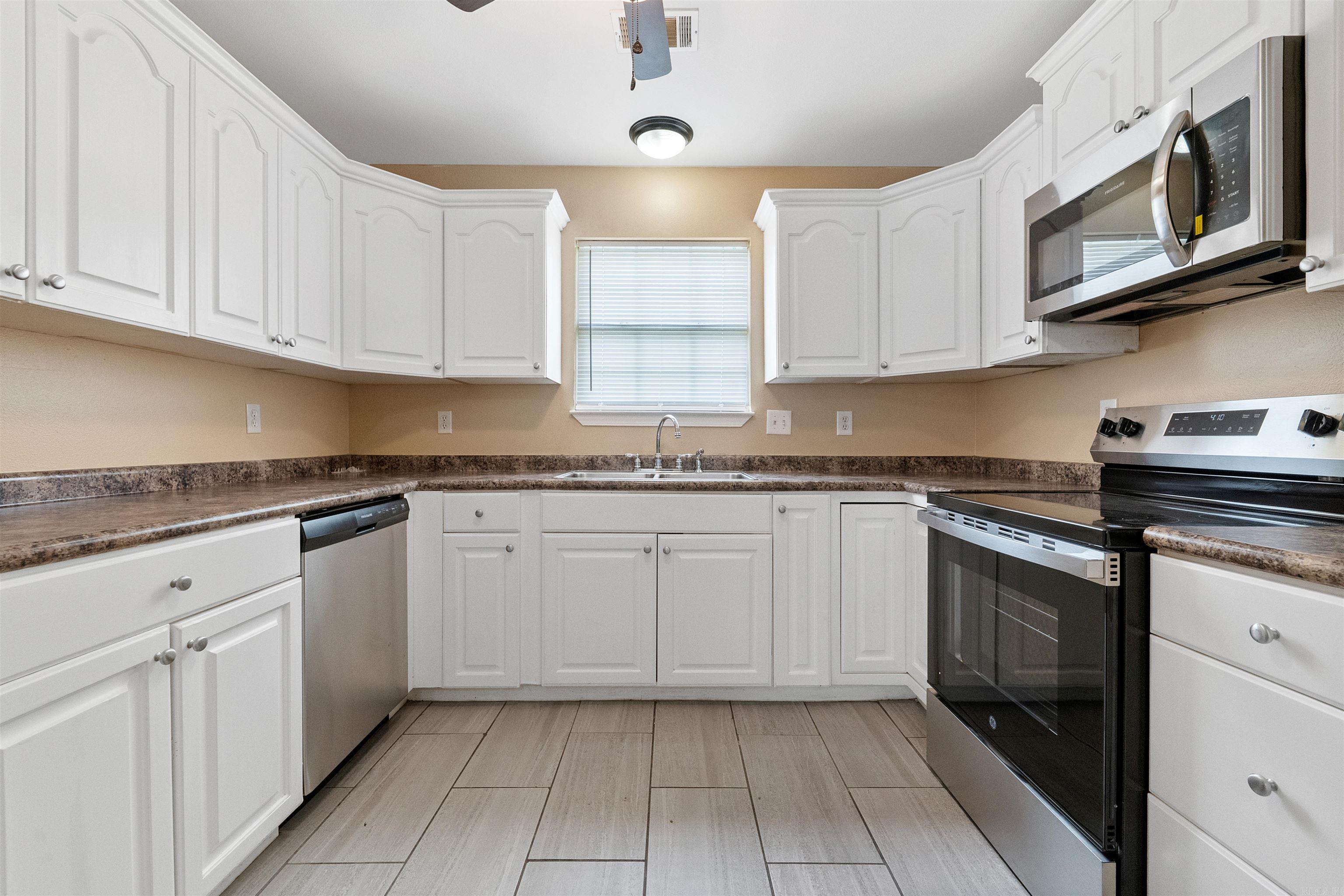 1700 Schaer  North Little Rock, AR