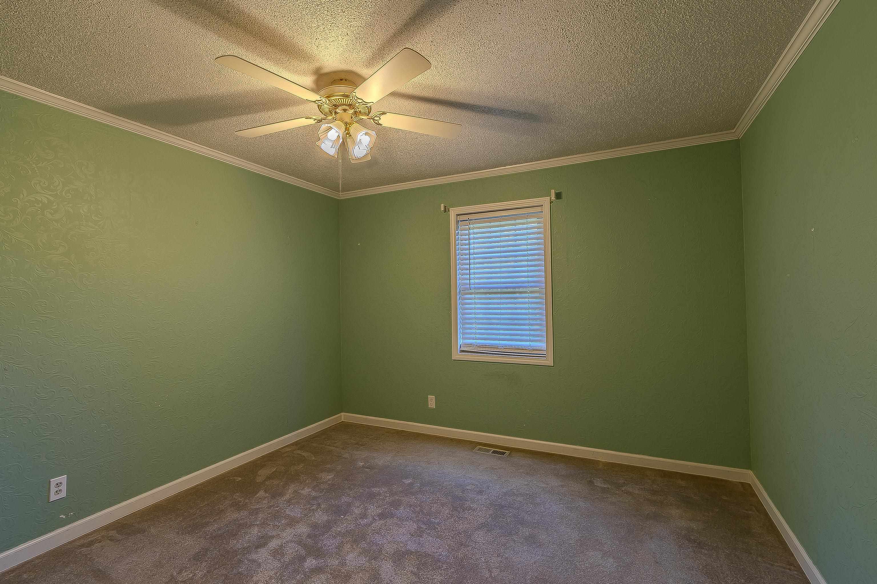 2101 WILDROSE LN  Paragould, AR