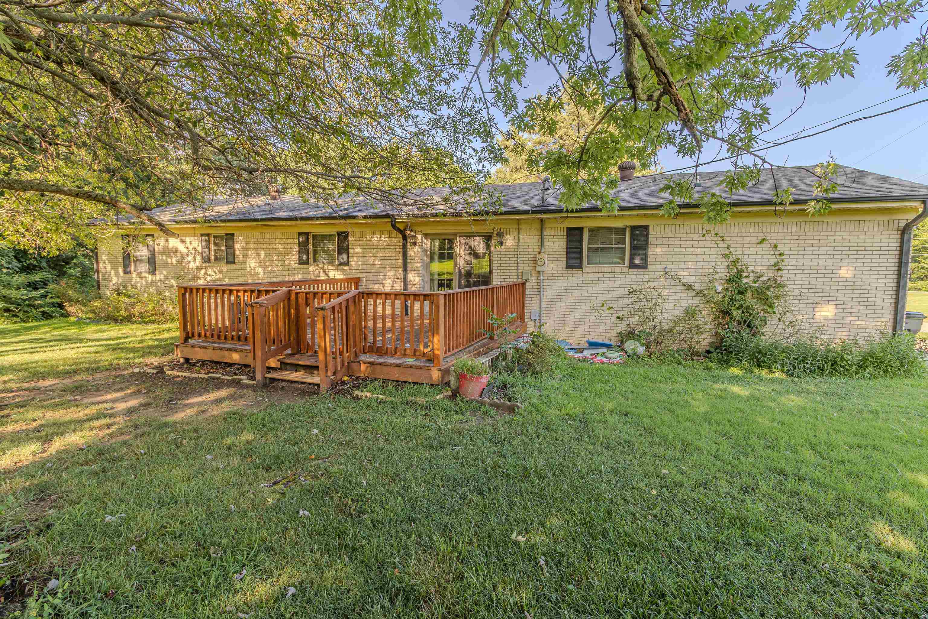 2101 WILDROSE LN  Paragould, AR