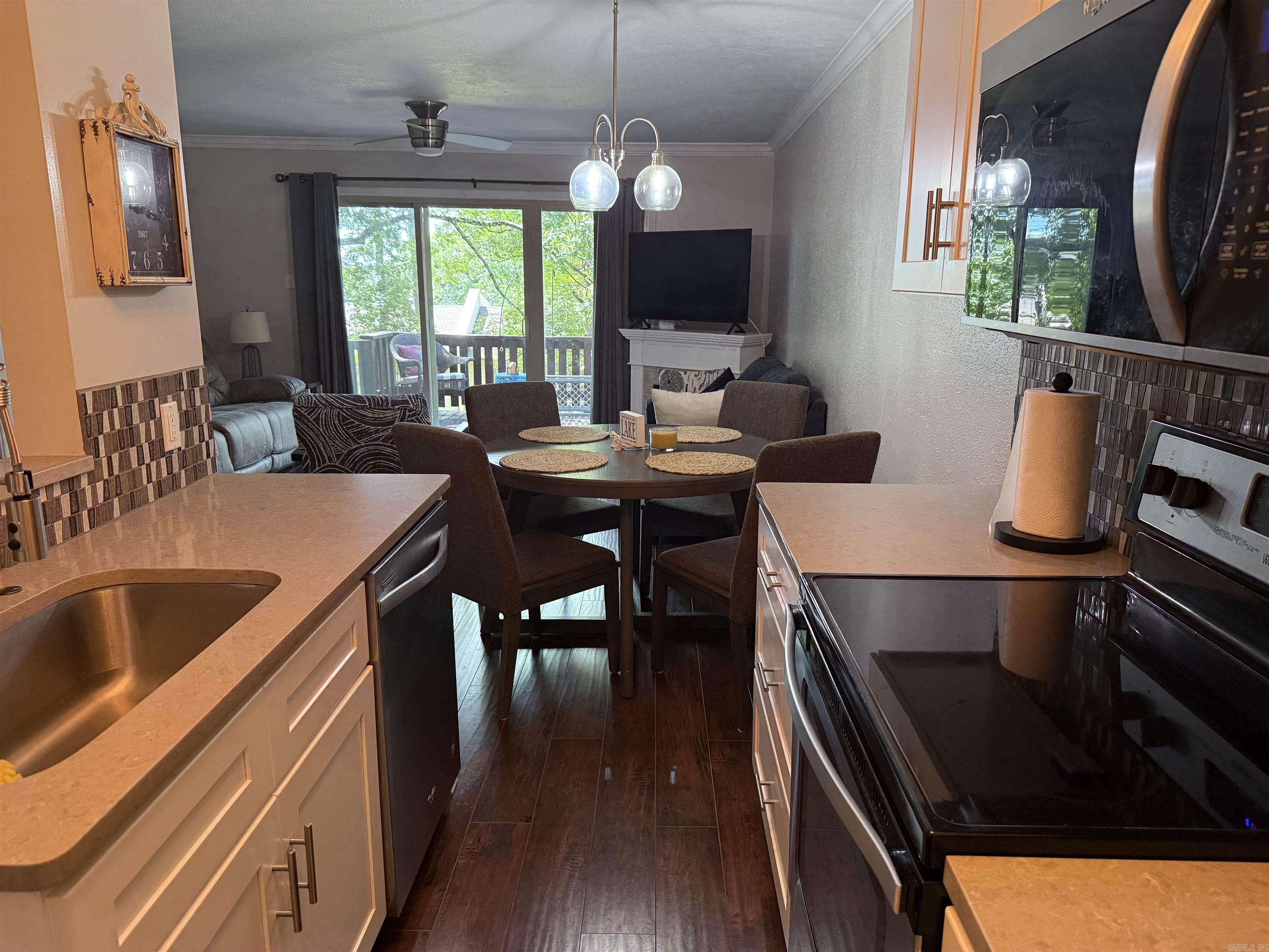 104 Chelsea Dr. #16  Fairfield Bay, AR