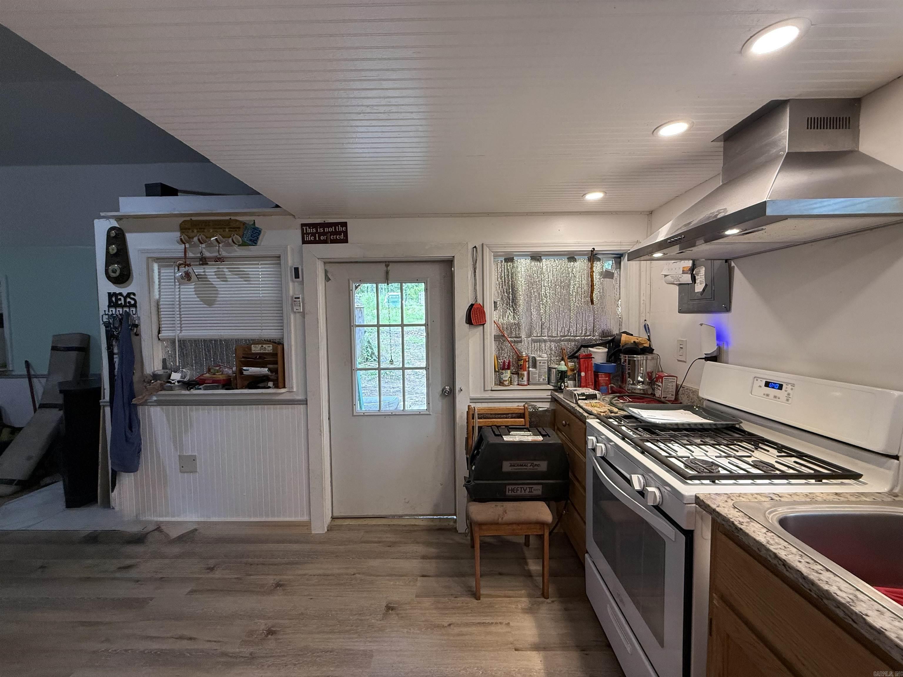 1 Arnies  Cabot, AR