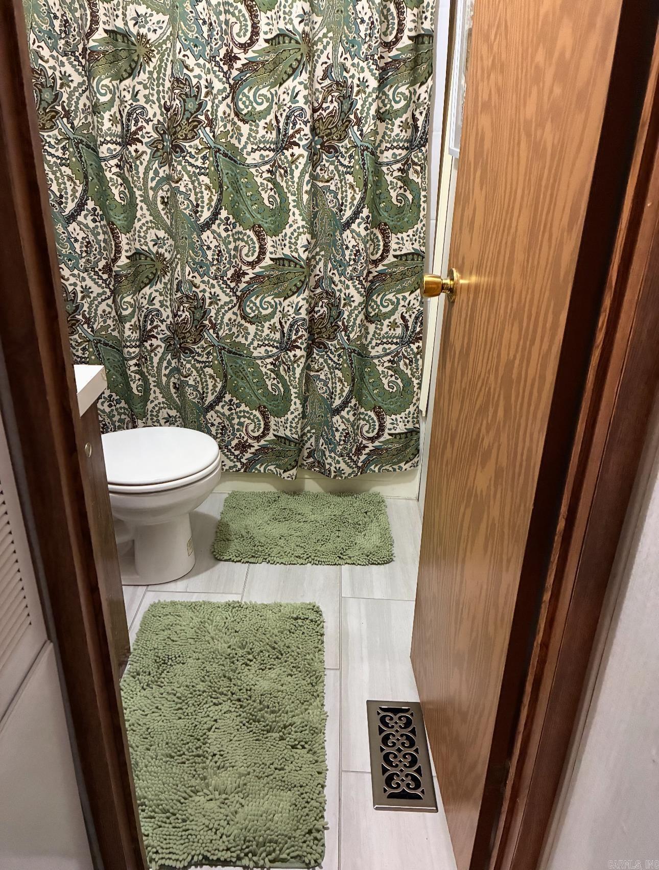 17300 Cabes Point  Alexander, AR