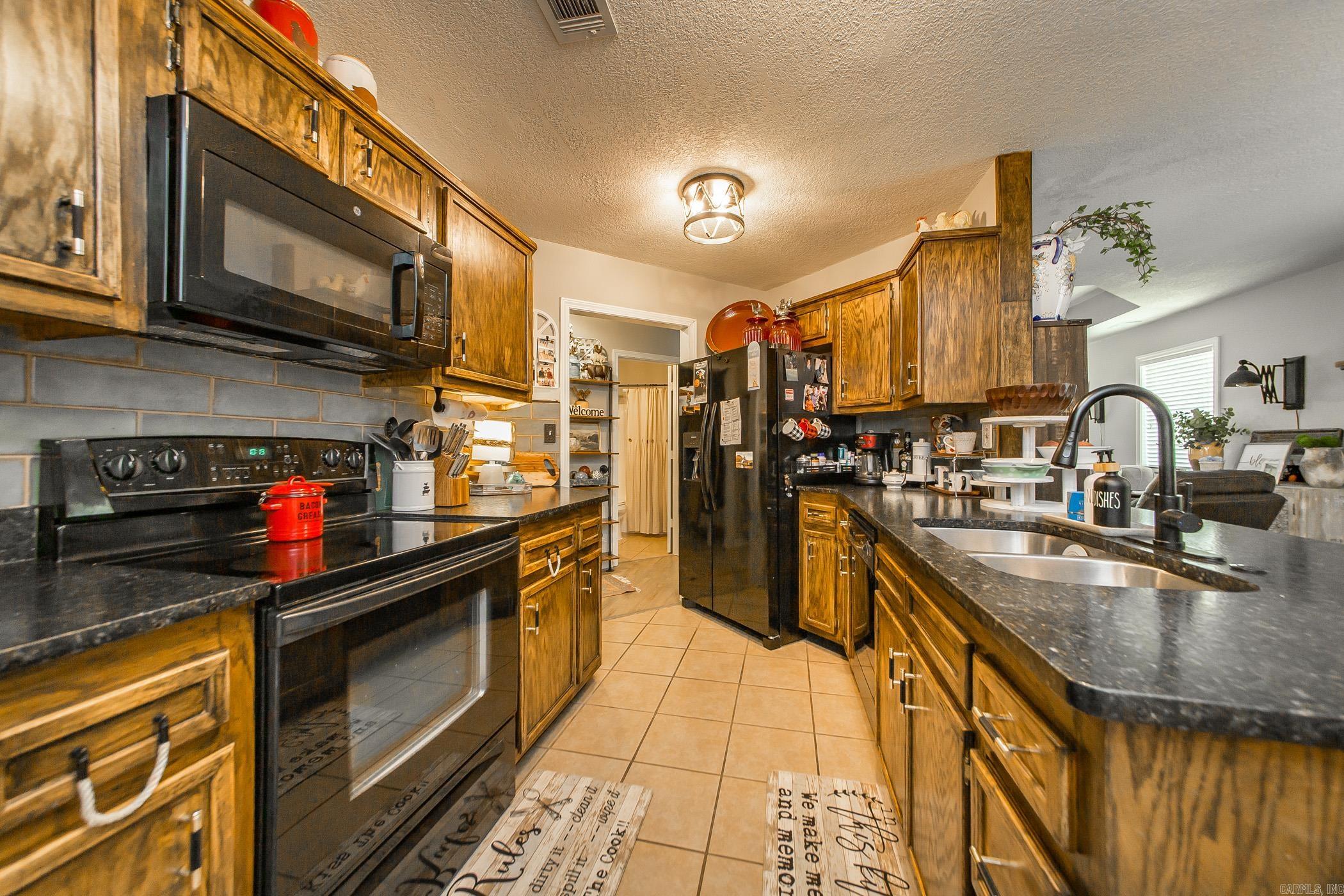 6 Trace Dr. Greers Ferry, AR 72067