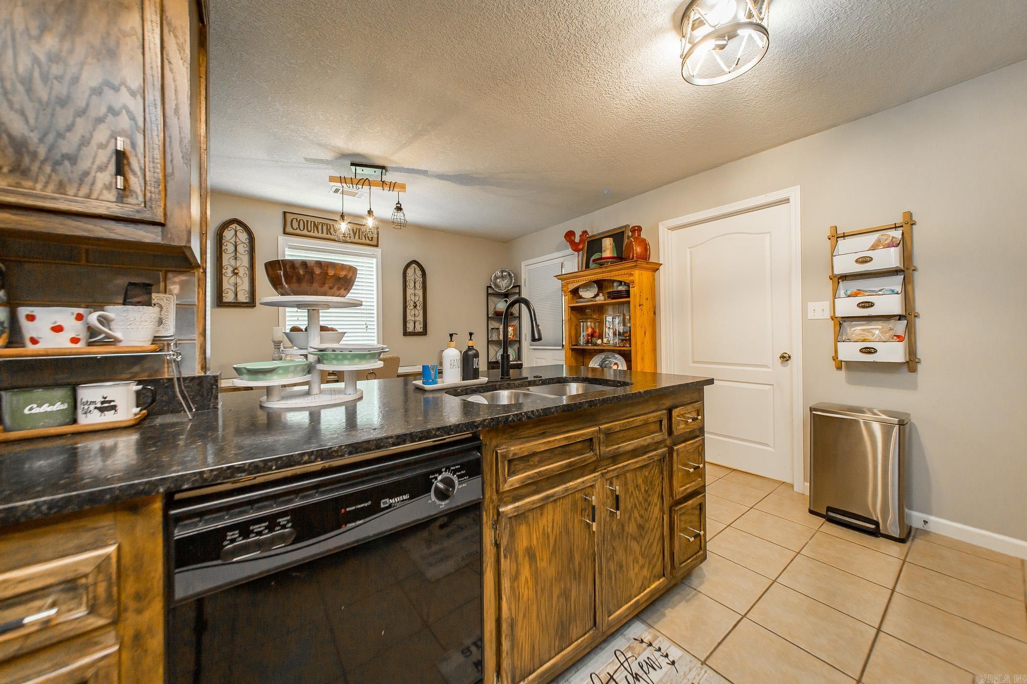 6 Trace Dr. Greers Ferry, AR 72067