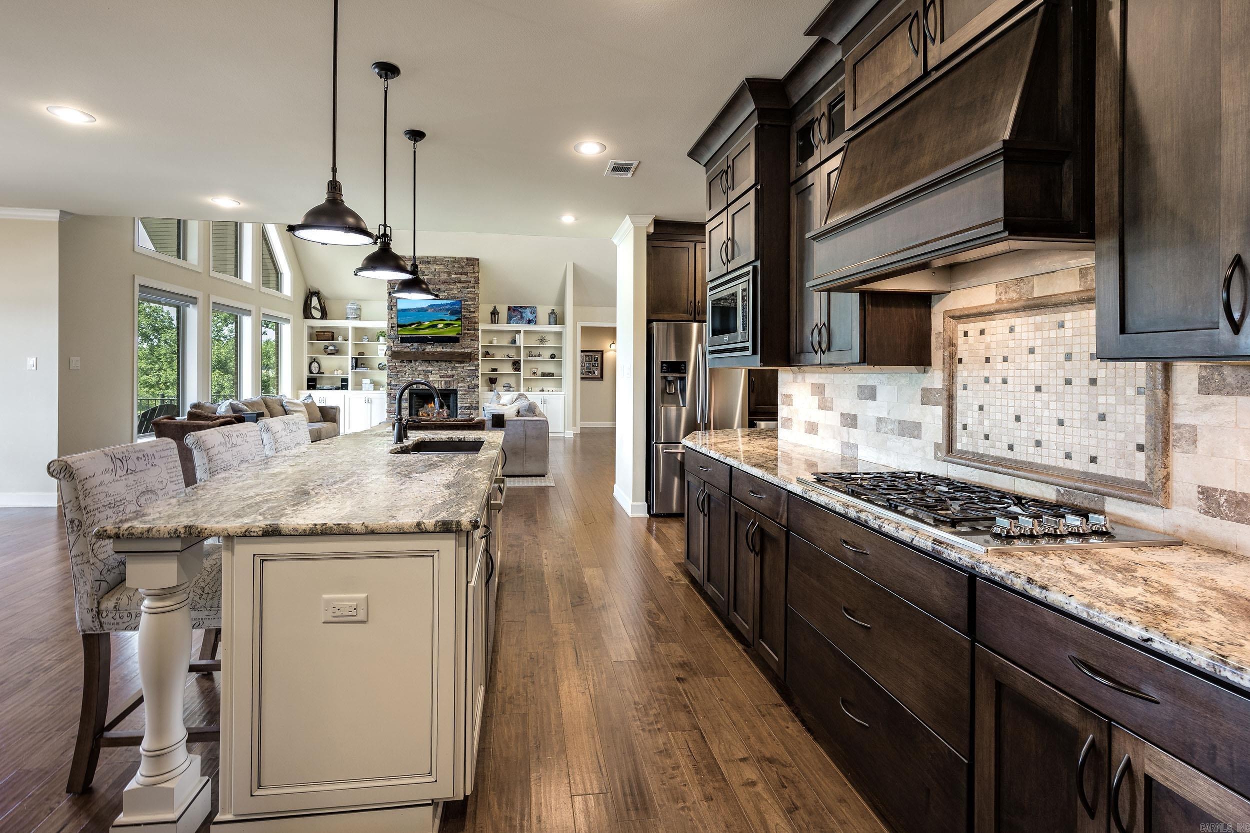7325 Palm Beach  Benton, AR