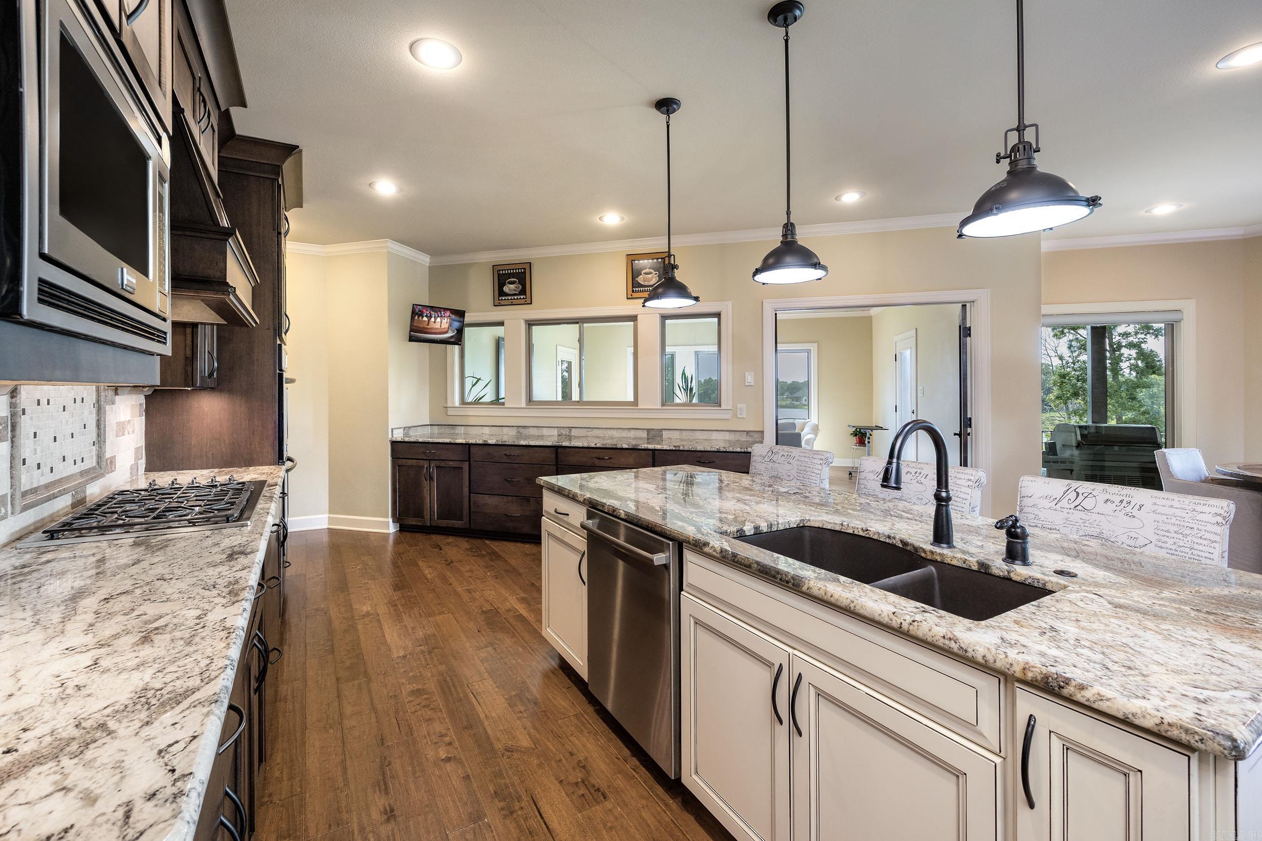 7325 Palm Beach  Benton, AR