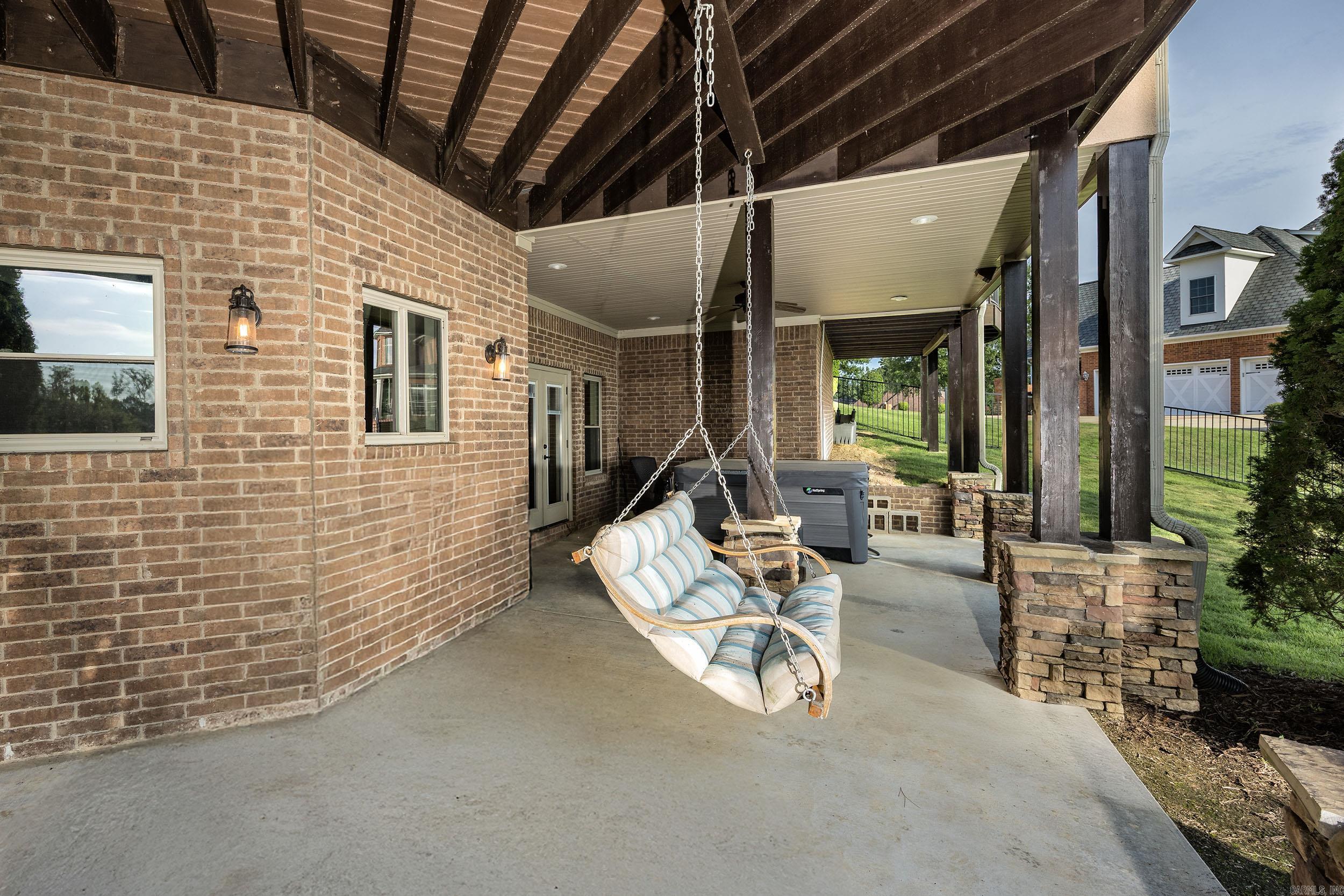 7325 Palm Beach  Benton, AR