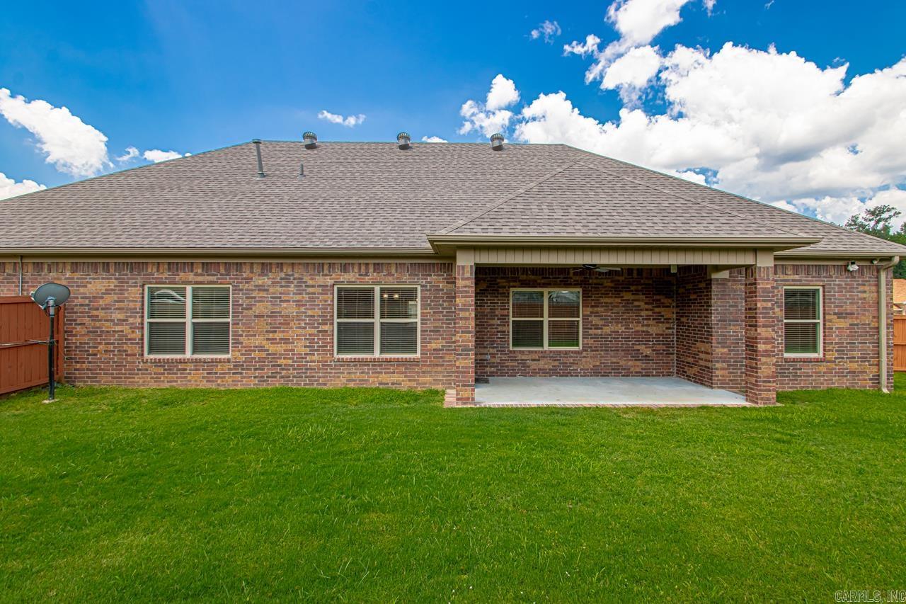 141 Creekside Drive Austin, AR 72007