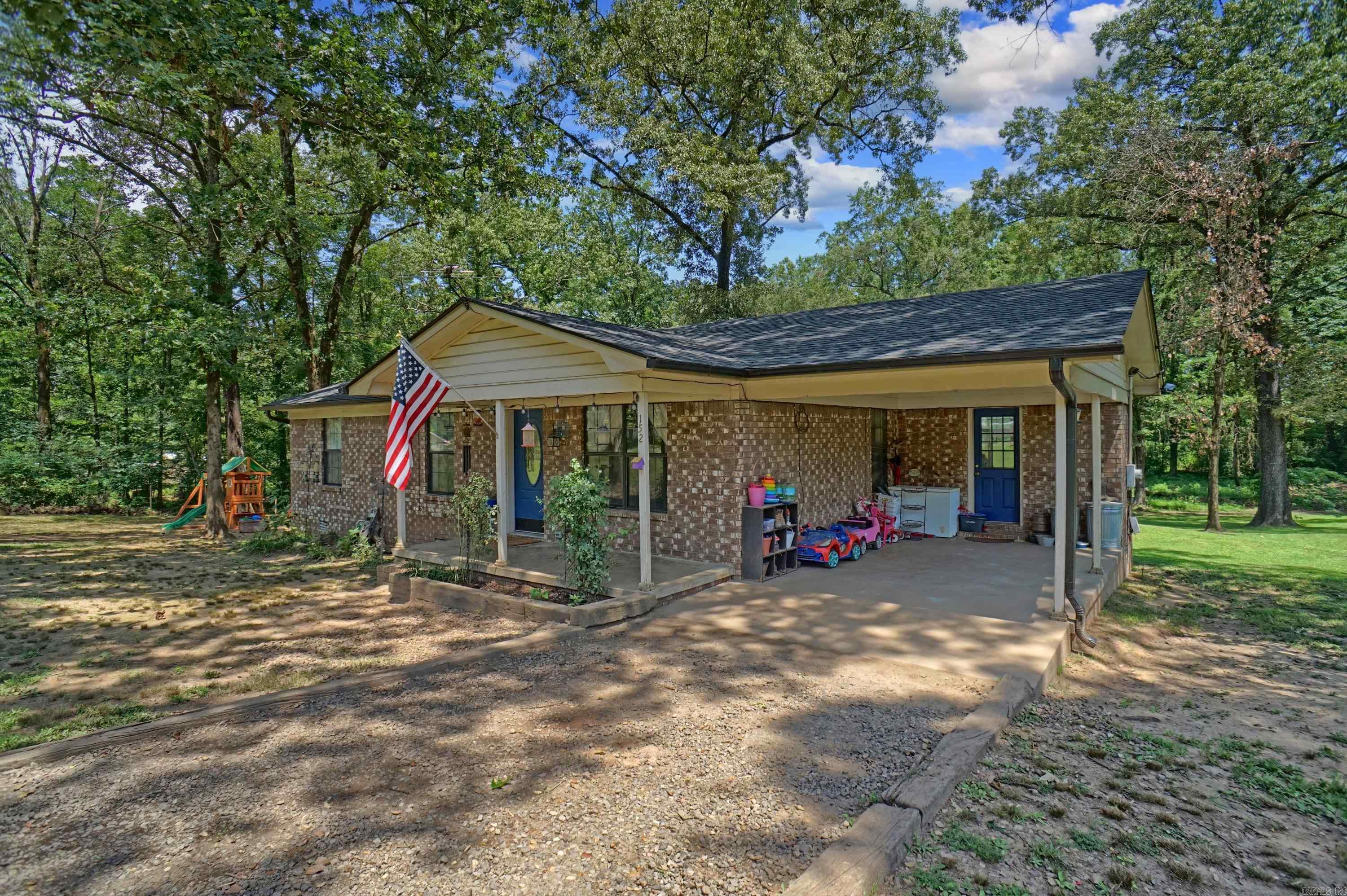 152 Holts  Russellville, AR