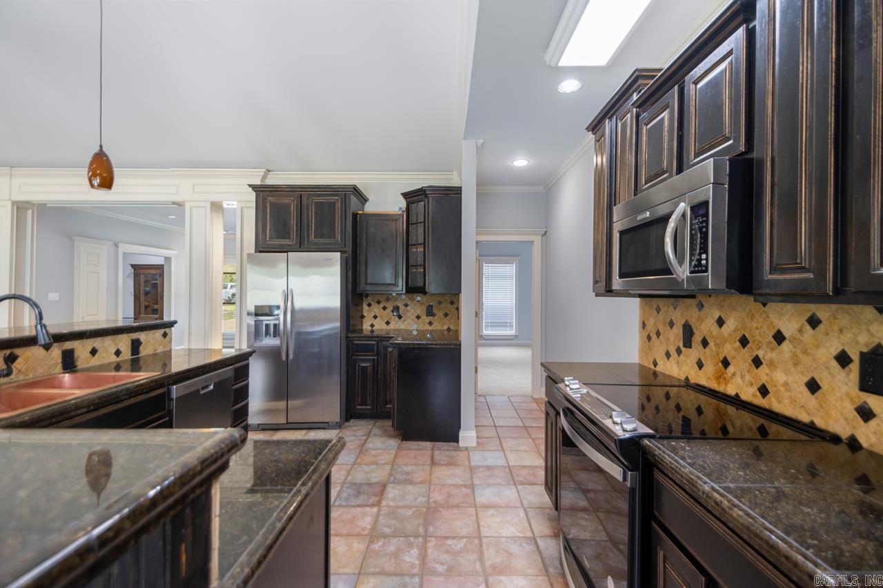 4051 Whitney Lane Benton, AR 72019