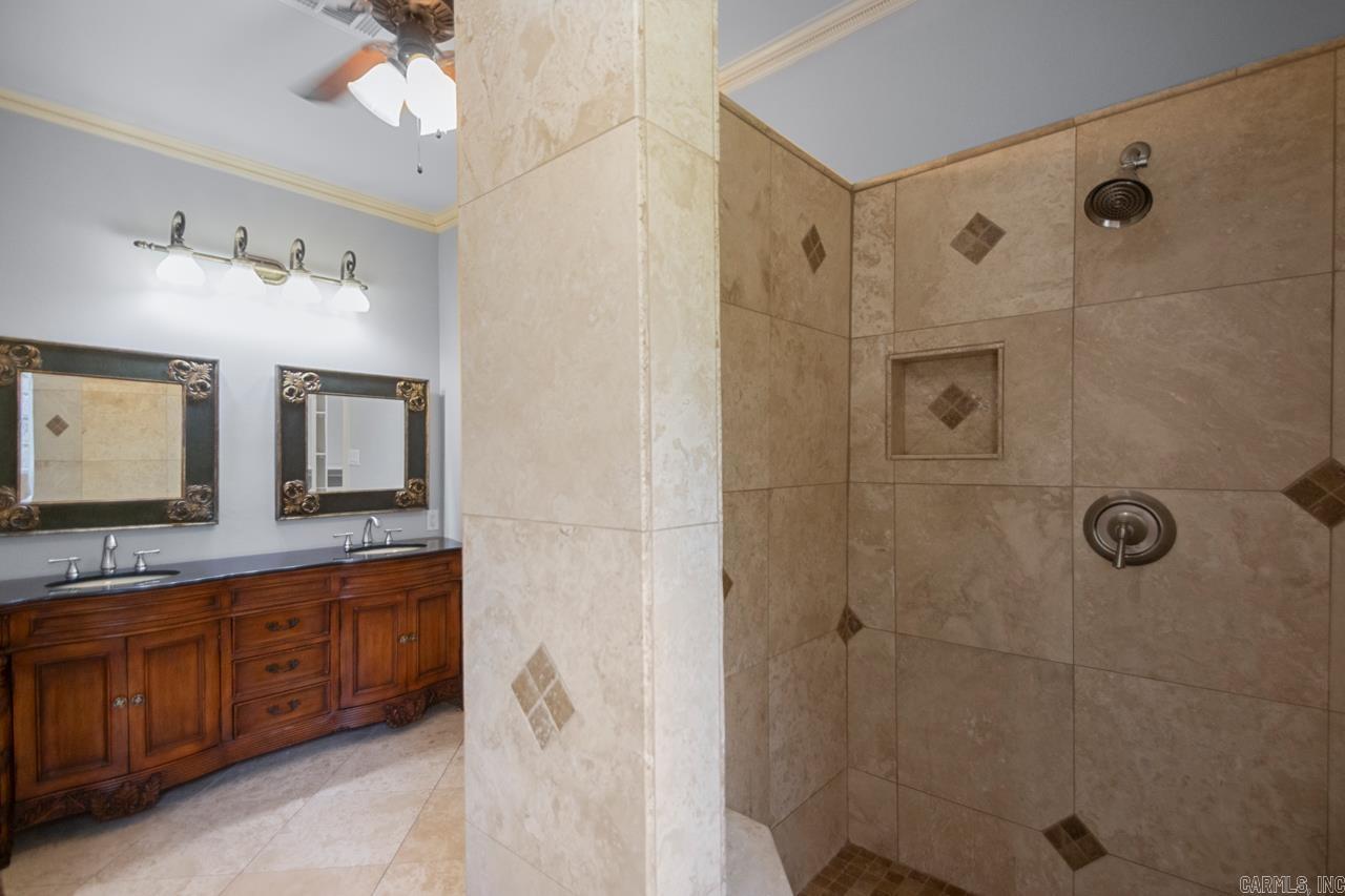 4051 Whitney Lane Benton, AR 72019
