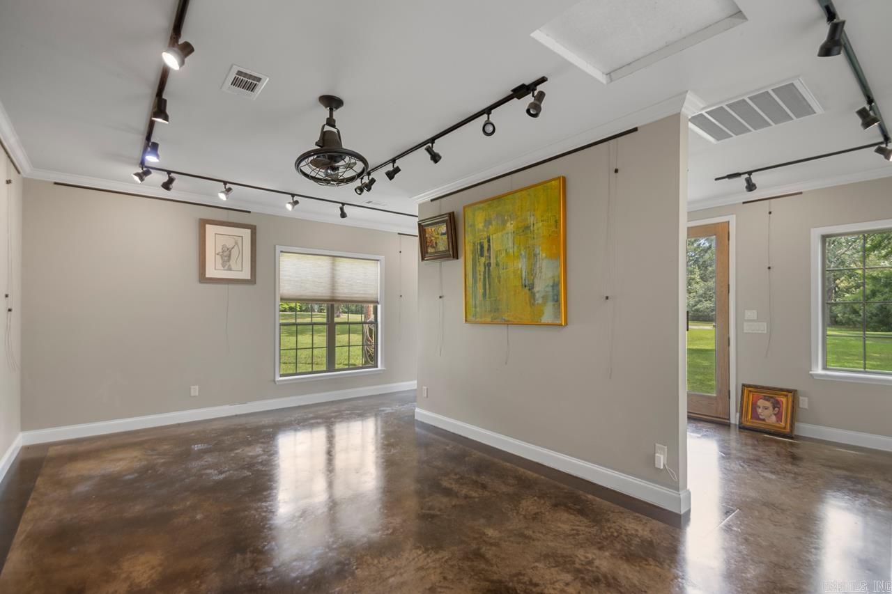 4051 Whitney Lane Benton, AR 72019