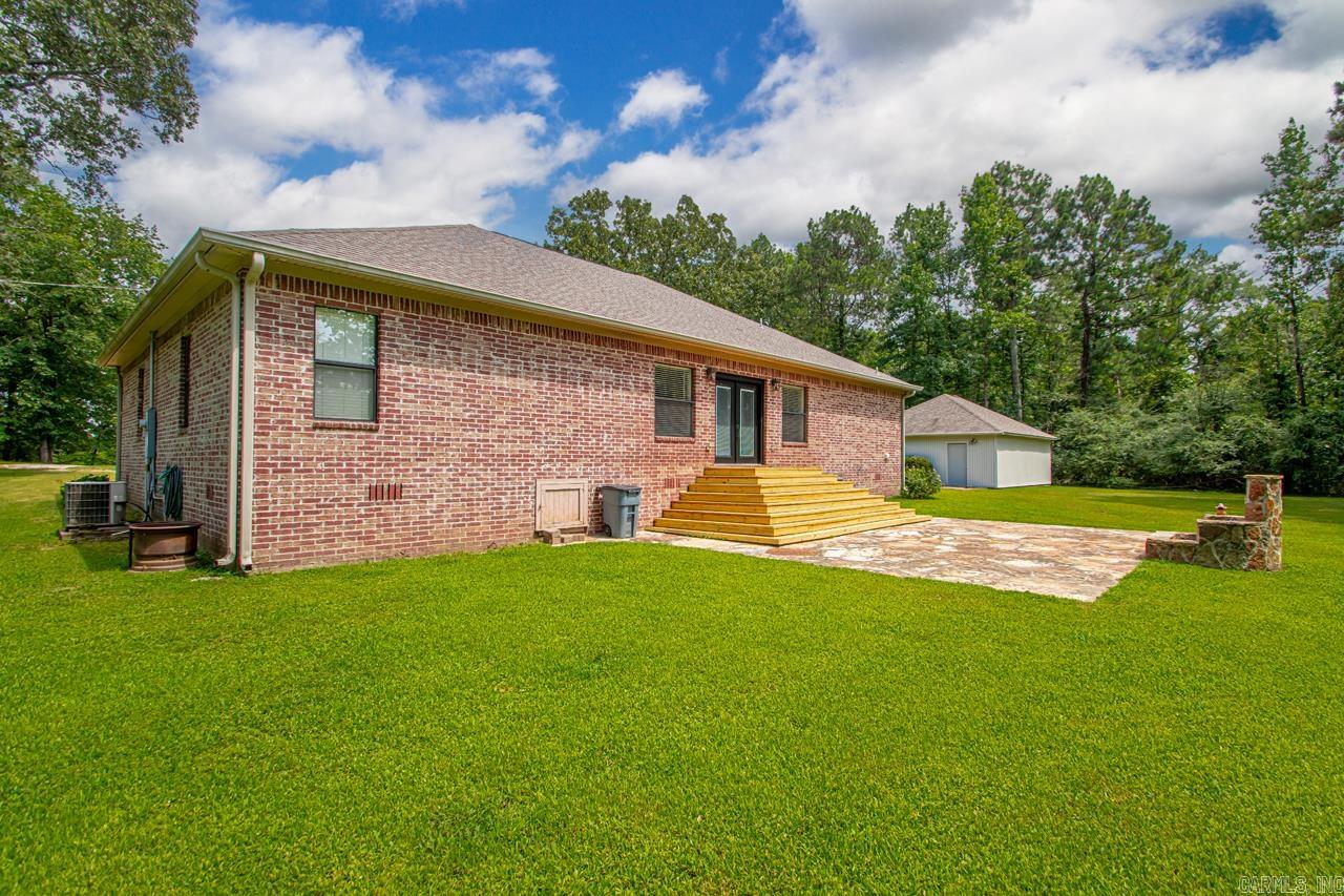 4051 Whitney Lane Benton, AR 72019