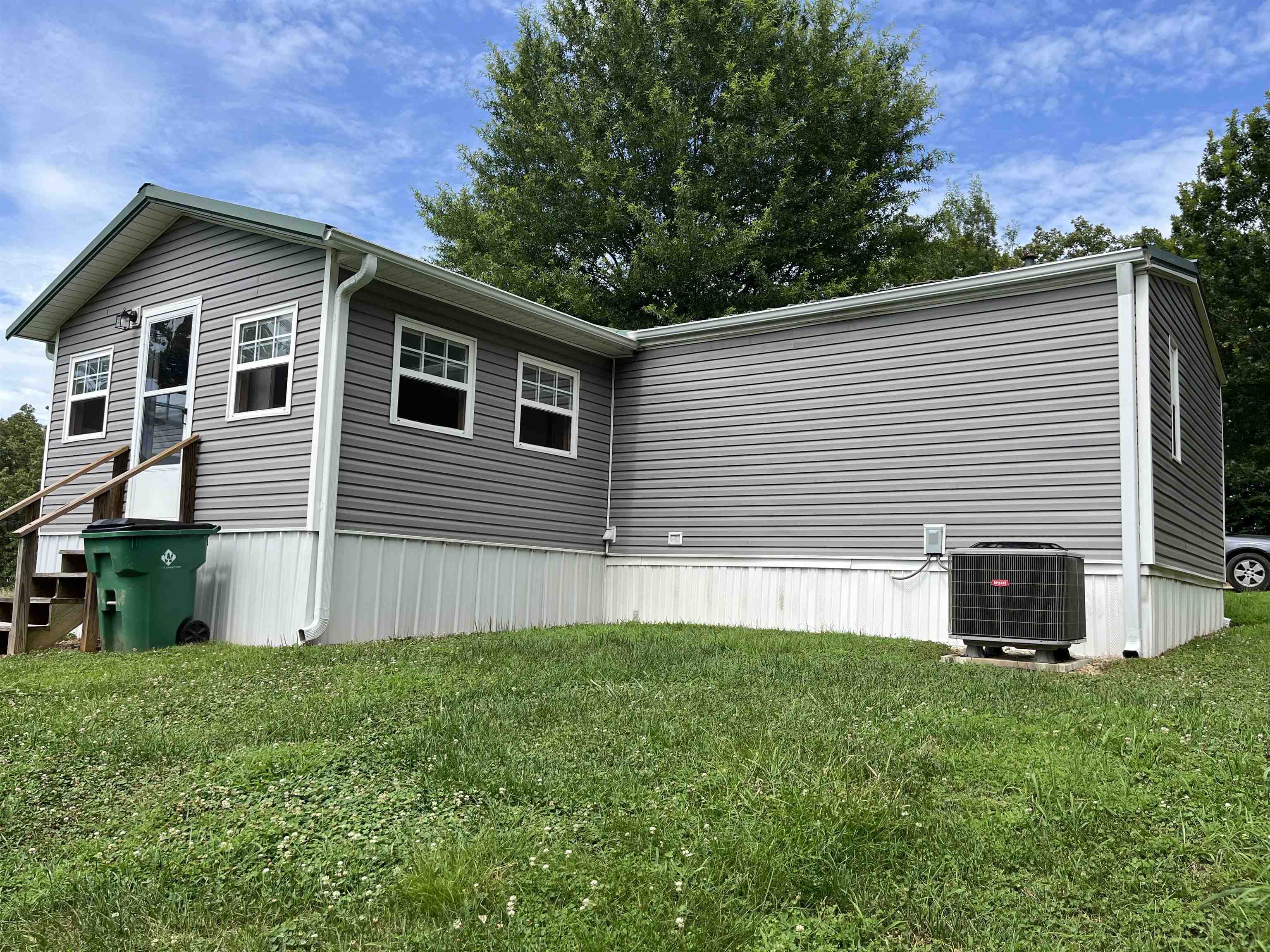 385 Walnut Grove Circle  Mammoth Spring, AR