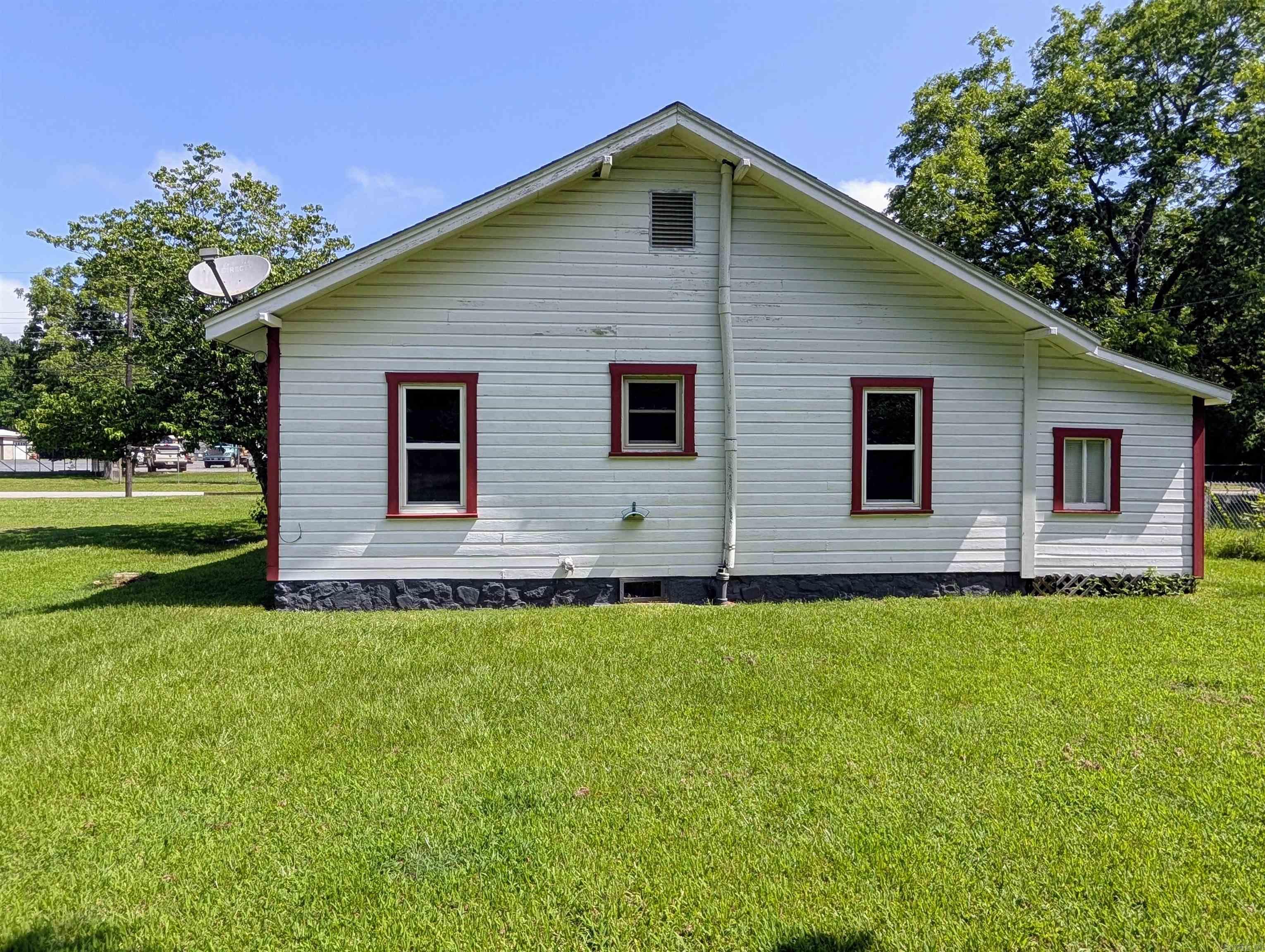 611 Hornbeck  Mena, AR