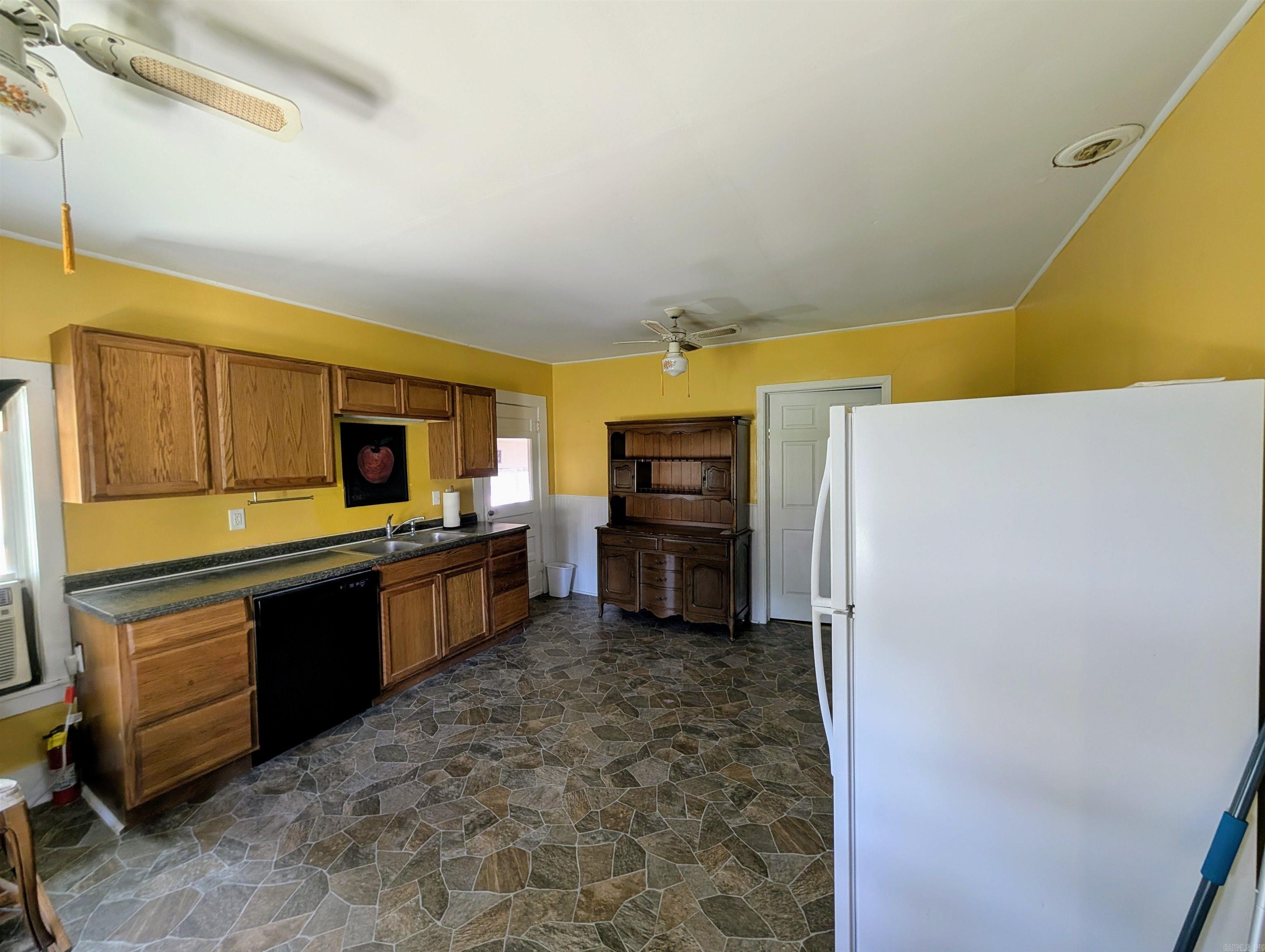 611 Hornbeck  Mena, AR