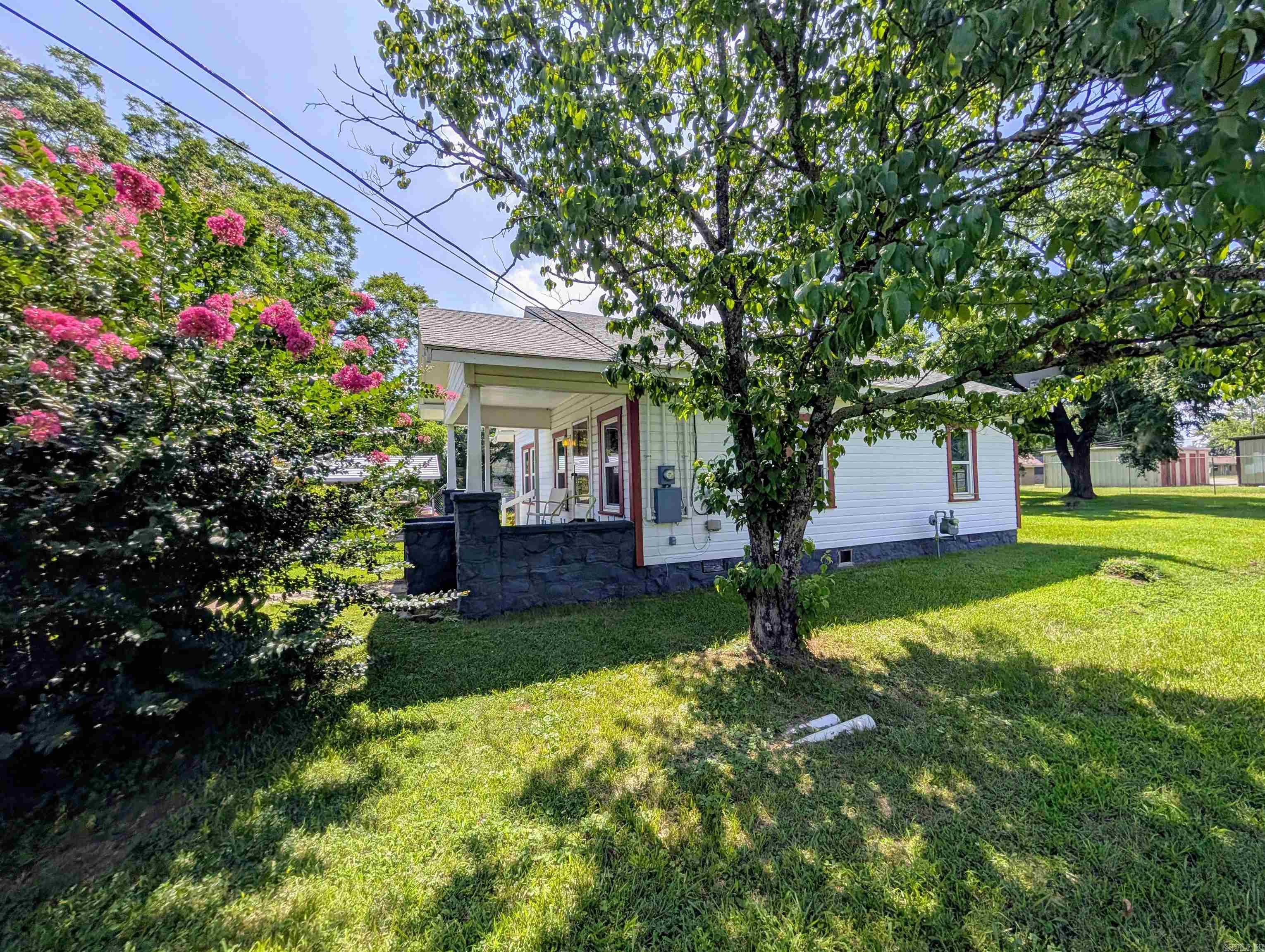611 Hornbeck  Mena, AR