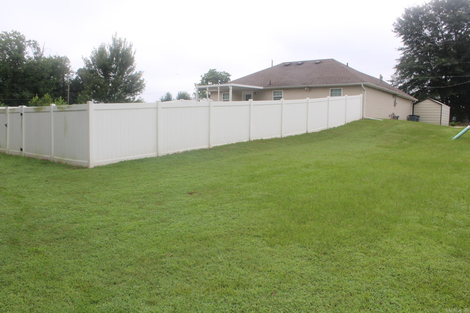 158 Sand Hill  Nashville, AR