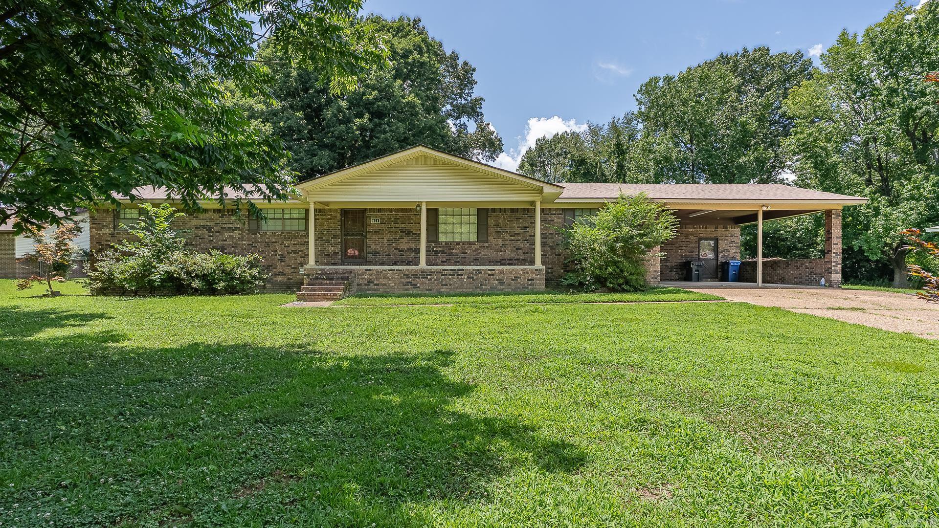901 Hester  Jonesboro, AR