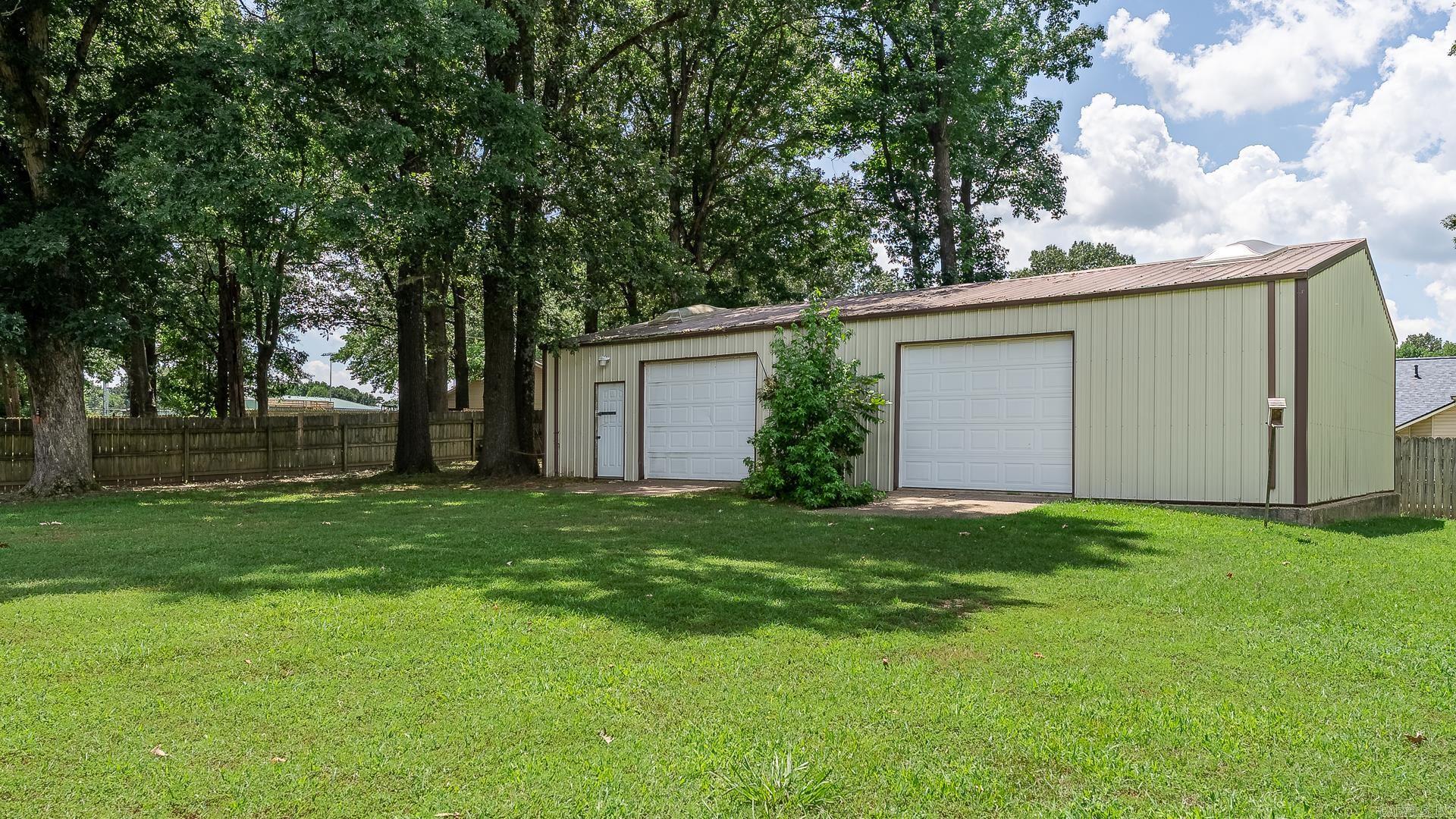 901 Hester  Jonesboro, AR