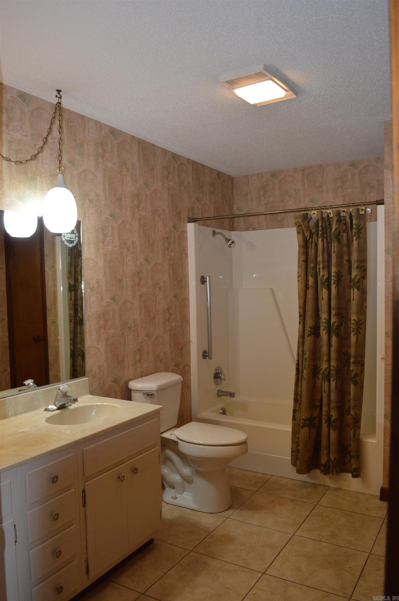 901 Hester  Jonesboro, AR