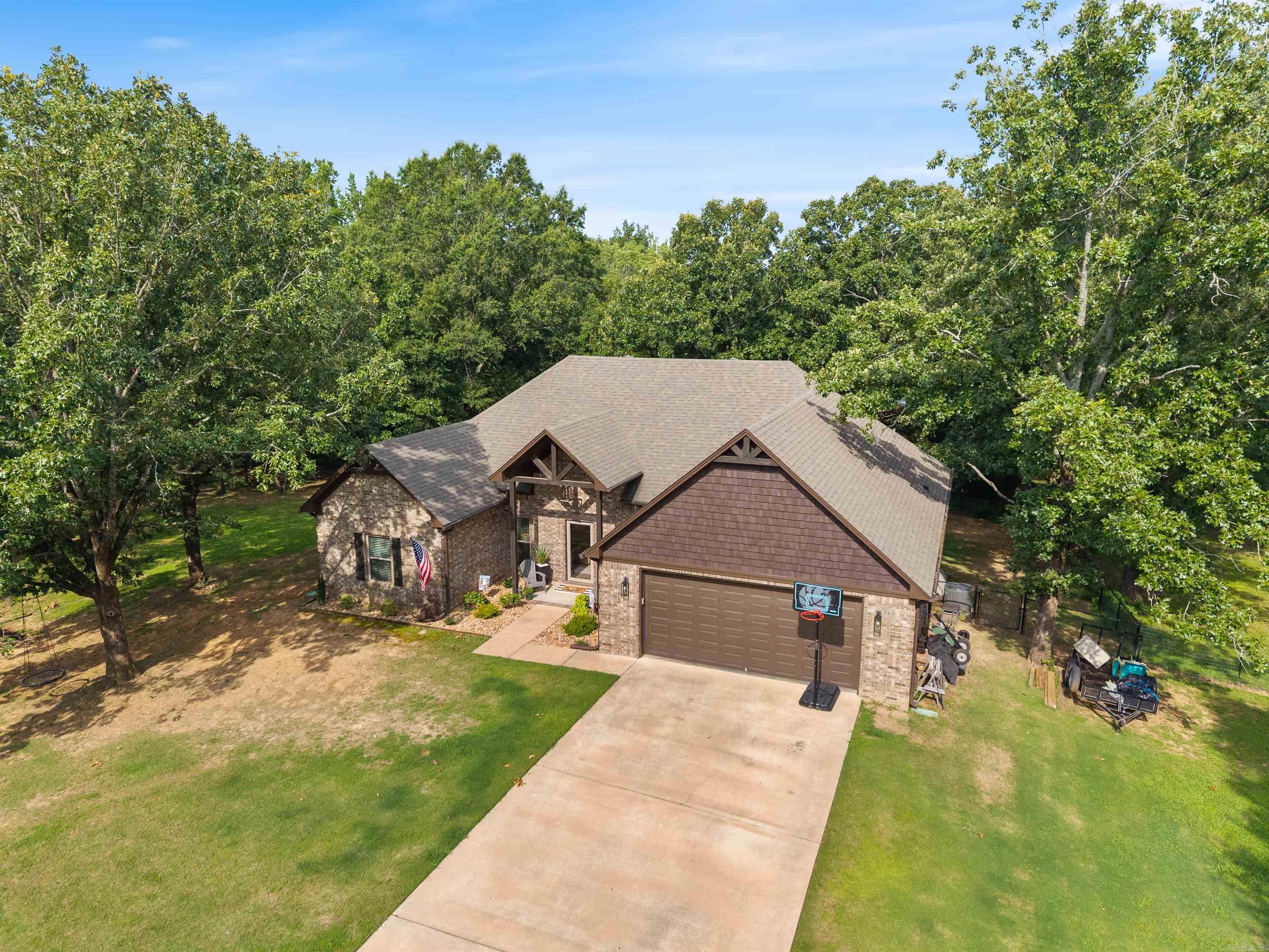 9 N Springhill  Greenbrier, AR