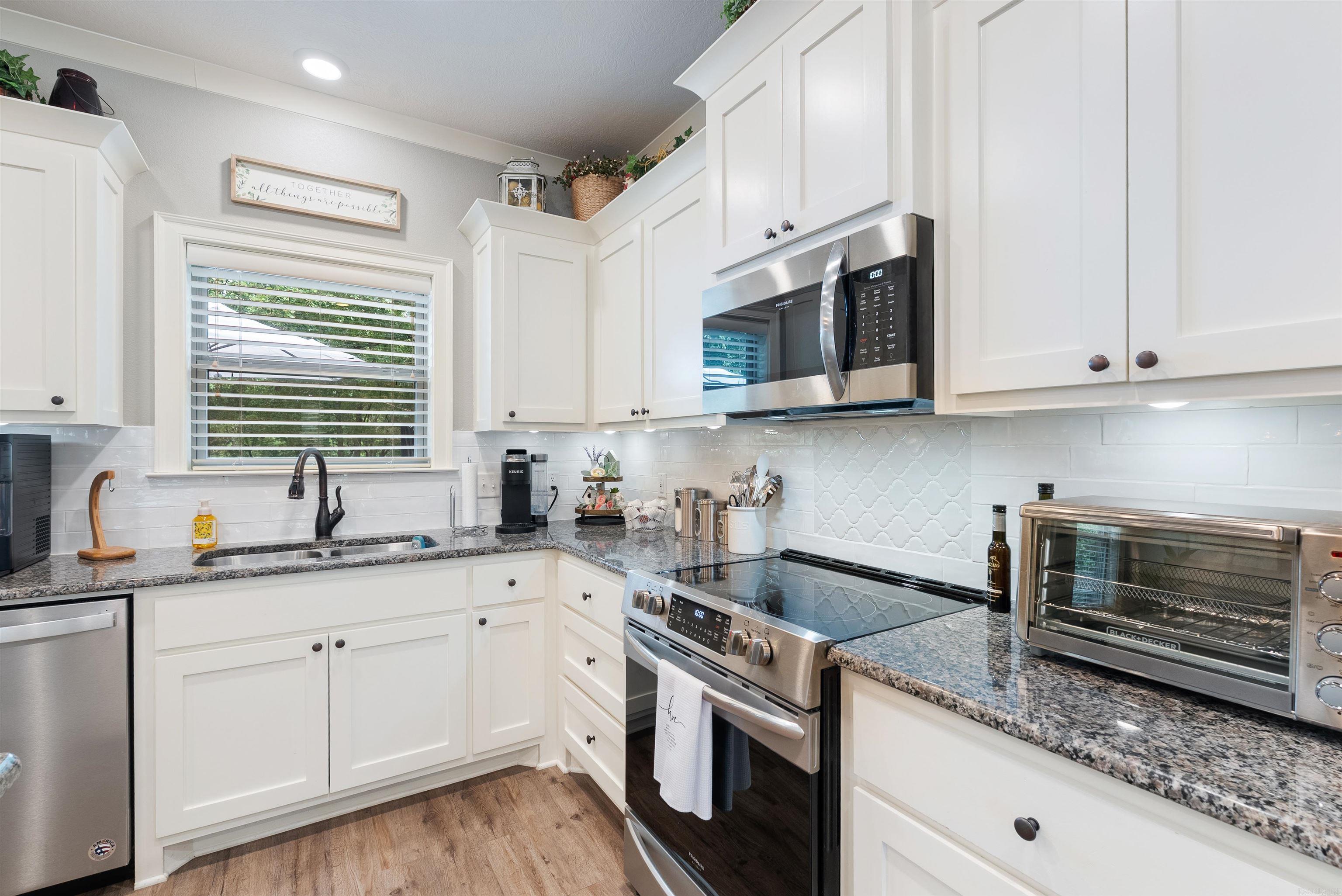 9 N Springhill  Greenbrier, AR