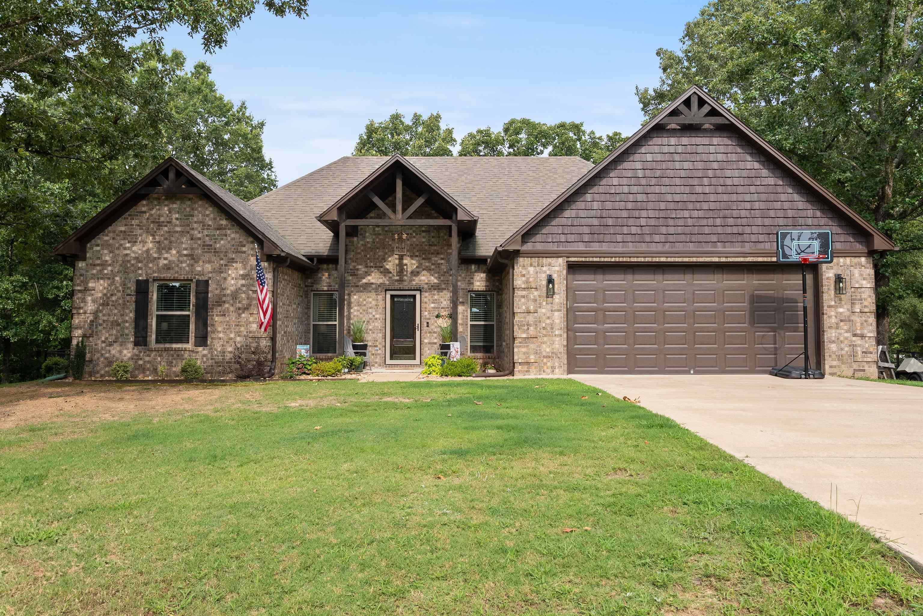 9 N Springhill  Greenbrier, AR
